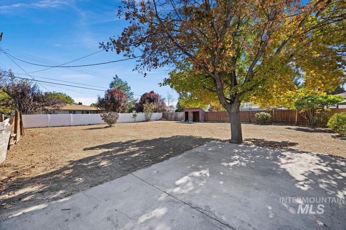 586 Fillmore, Twin Falls, Idaho 83301, 3 Bedrooms, 2 Bathrooms, Residential For Sale, Price $319,900, 99003829