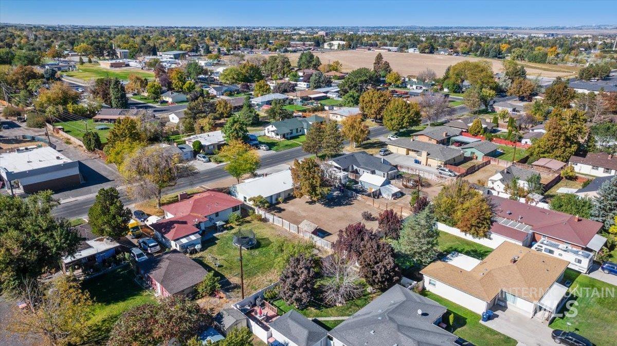 586 Fillmore, Twin Falls, Idaho 83301, 3 Bedrooms, 2 Bathrooms, Residential For Sale, Price $319,900, 99003829