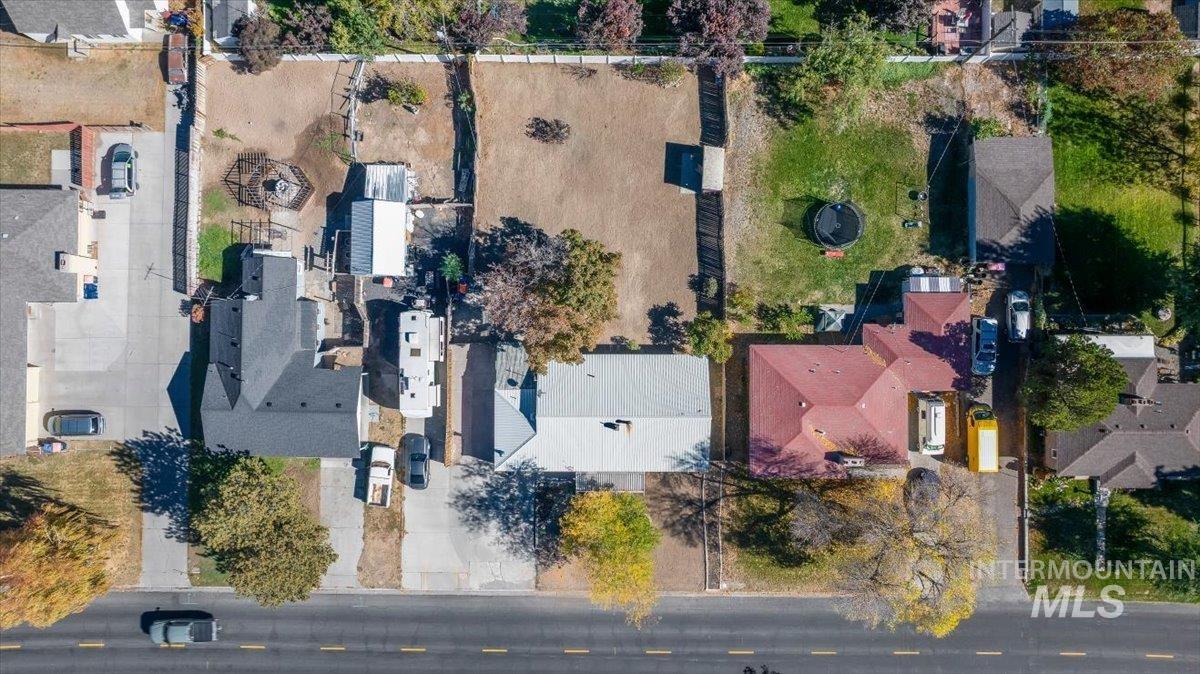 586 Fillmore, Twin Falls, Idaho 83301, 3 Bedrooms, 2 Bathrooms, Residential For Sale, Price $319,900, 99003829