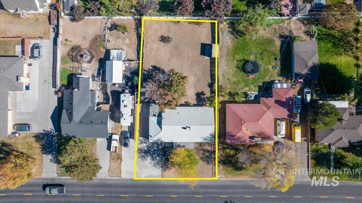 586 Fillmore, Twin Falls, Idaho 83301, 3 Bedrooms, 2 Bathrooms, Residential For Sale, Price $319,900, 99003829