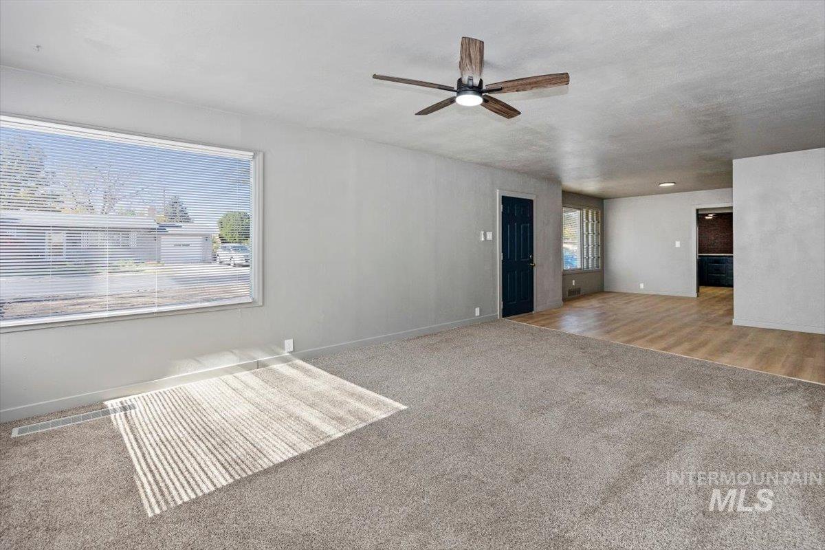 586 Fillmore, Twin Falls, Idaho 83301, 3 Bedrooms, 2 Bathrooms, Residential For Sale, Price $319,900, 99003829
