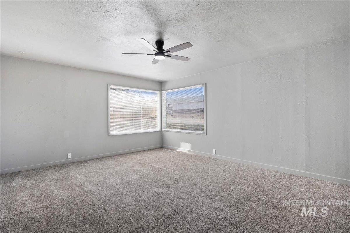 586 Fillmore, Twin Falls, Idaho 83301, 3 Bedrooms, 2 Bathrooms, Residential For Sale, Price $319,900, 99003829