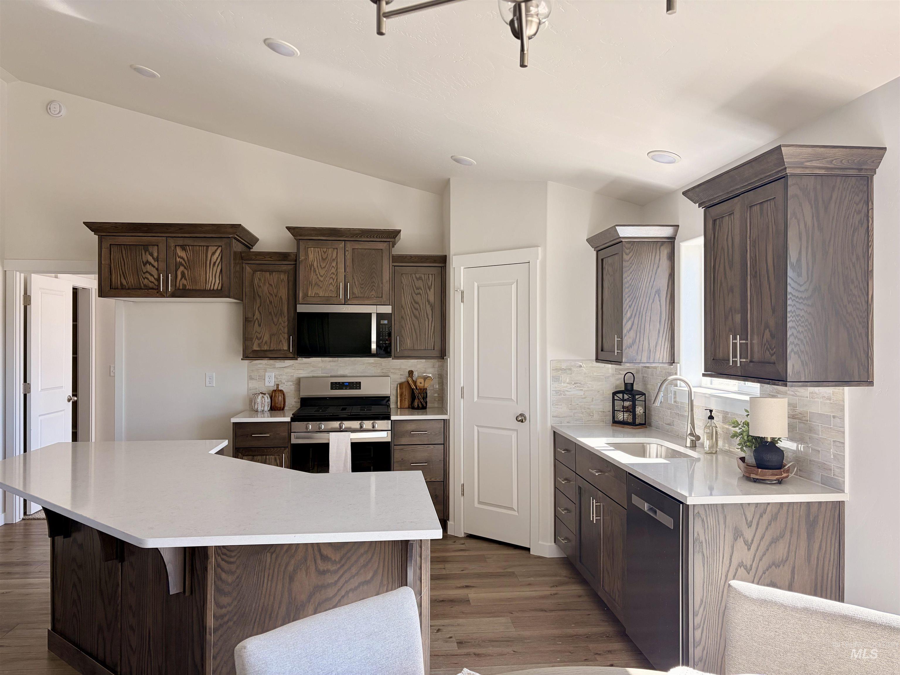 793 Waveland Avenue, Filer, Idaho 83328, 4 Bedrooms, 2 Bathrooms, Residential For Sale, Price $374,900, 99003832
