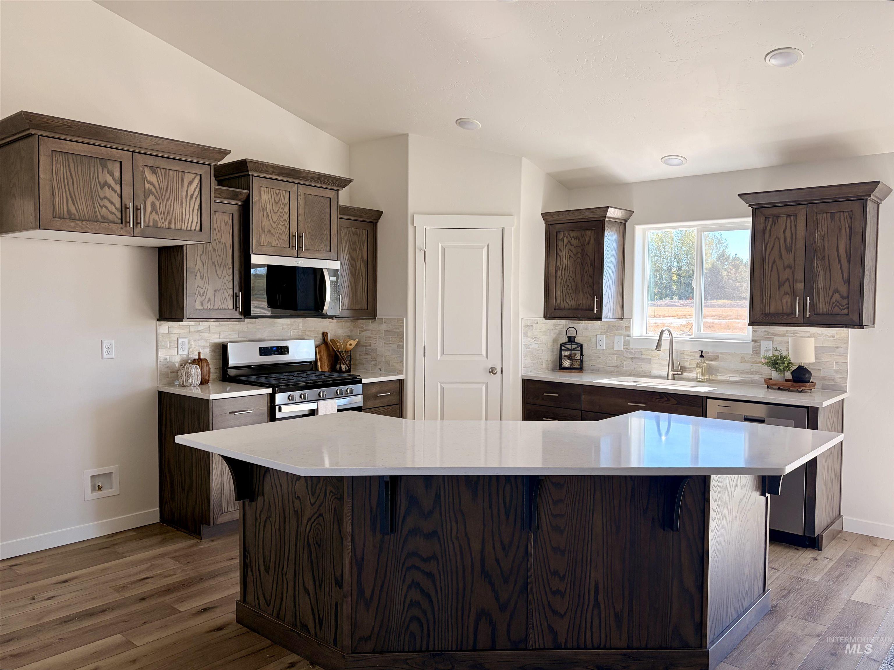 793 Waveland Avenue, Filer, Idaho 83328, 4 Bedrooms, 2 Bathrooms, Residential For Sale, Price $374,900, 99003832