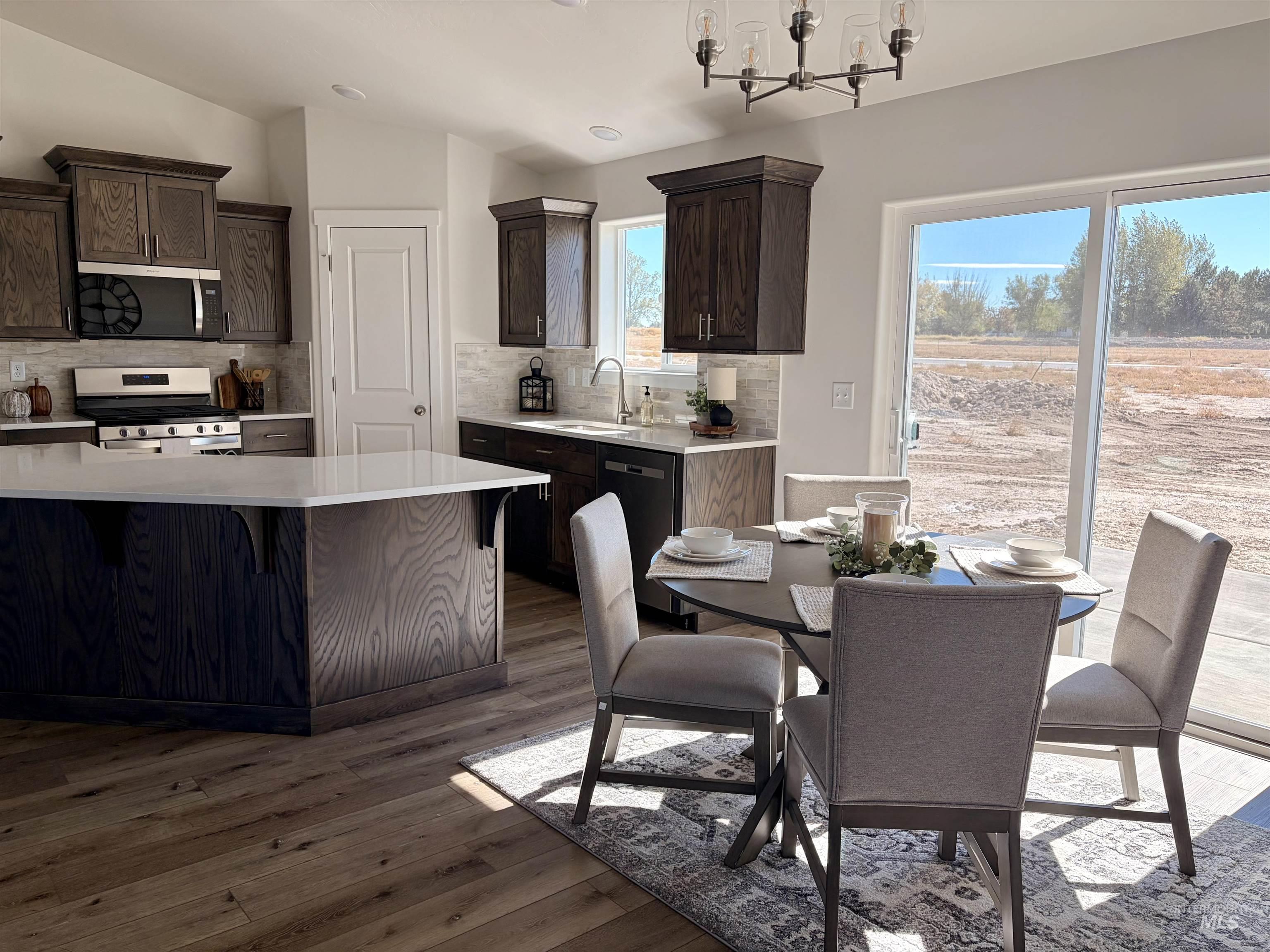 793 Waveland Avenue, Filer, Idaho 83328, 4 Bedrooms, 2 Bathrooms, Residential For Sale, Price $374,900, 99003832
