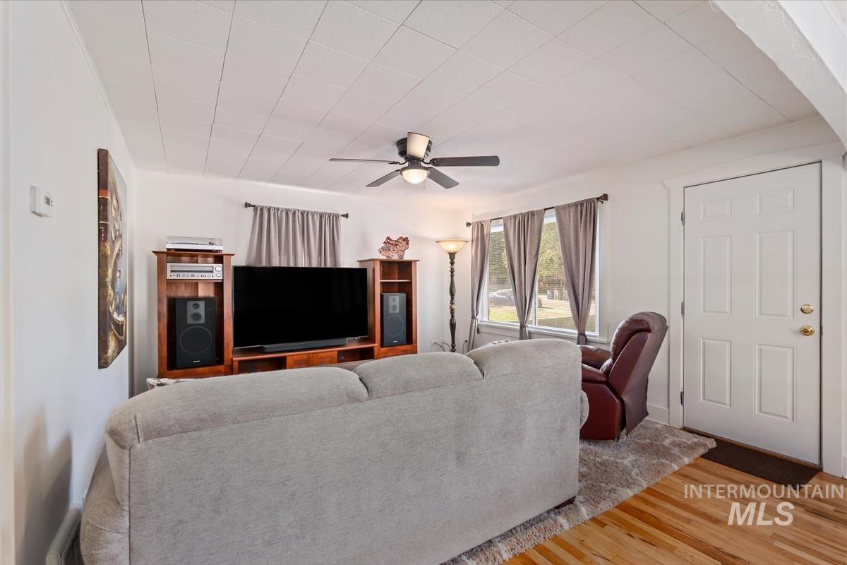 108 22nd Ave. S., Nampa, Idaho 83651, 2 Bedrooms, 1 Bathroom, Residential For Sale, Price $299,900, 99003833