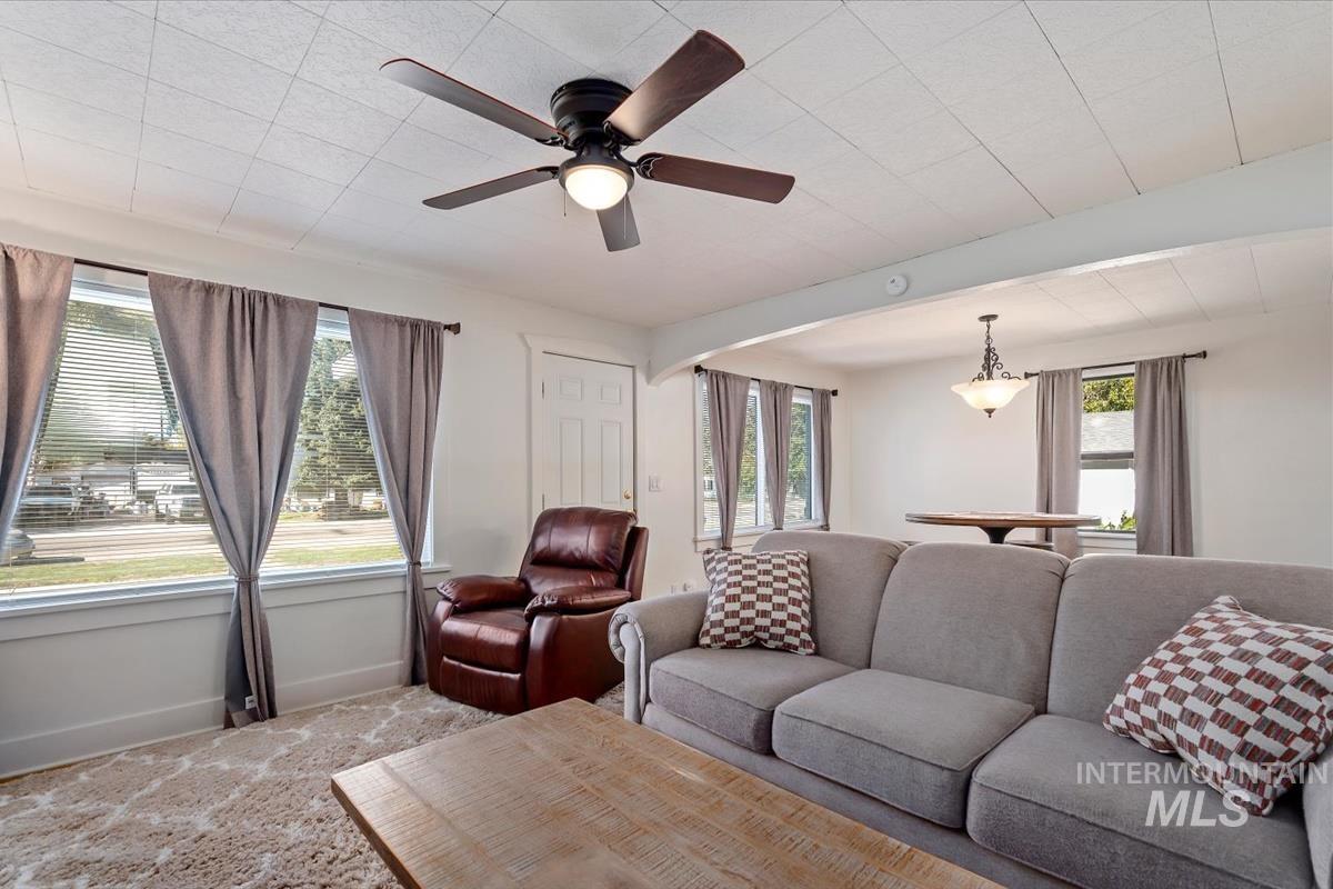 108 22nd Ave. S., Nampa, Idaho 83651, 2 Bedrooms, 1 Bathroom, Residential For Sale, Price $299,900, 99003833