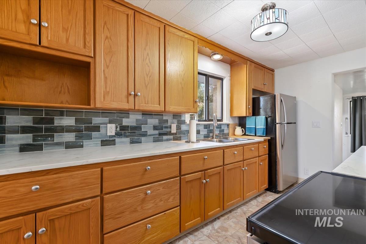 108 22nd Ave. S., Nampa, Idaho 83651, 2 Bedrooms, 1 Bathroom, Residential For Sale, Price $299,900, 99003833