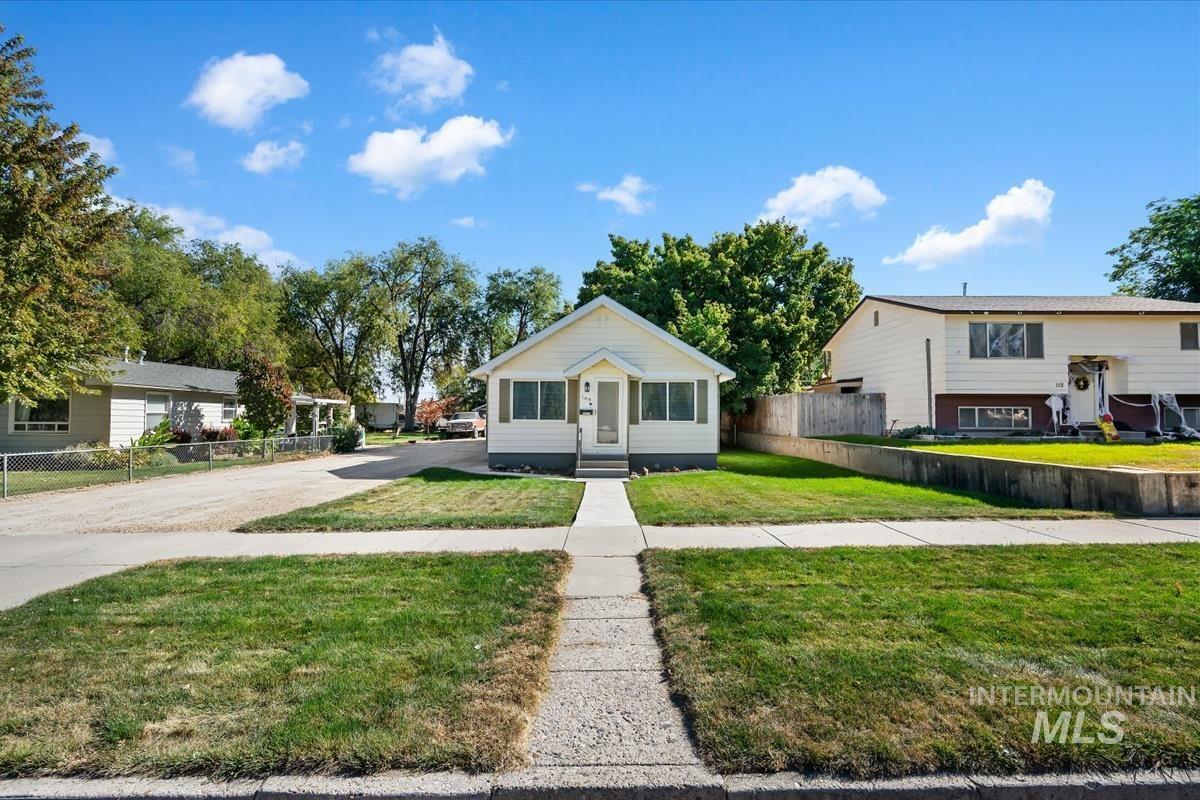 108 22nd Ave. S., Nampa, Idaho 83651, 2 Bedrooms, 1 Bathroom, Residential For Sale, Price $299,900, 99003833