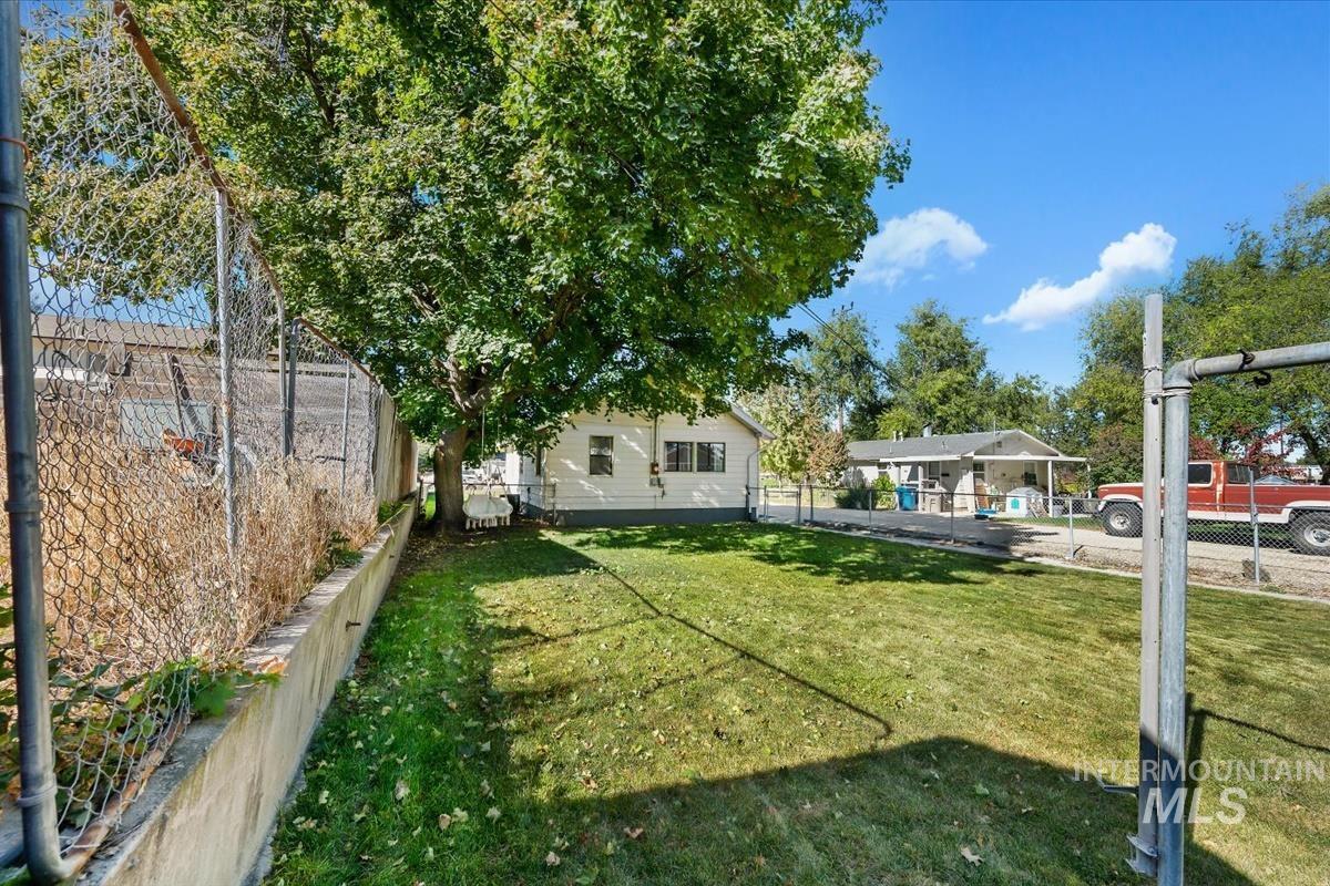 108 22nd Ave. S., Nampa, Idaho 83651, 2 Bedrooms, 1 Bathroom, Residential For Sale, Price $299,900, 99003833