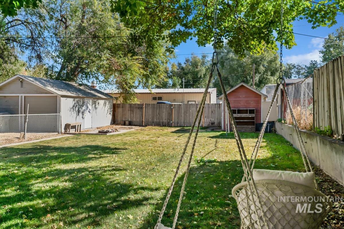 108 22nd Ave. S., Nampa, Idaho 83651, 2 Bedrooms, 1 Bathroom, Residential For Sale, Price $299,900, 99003833