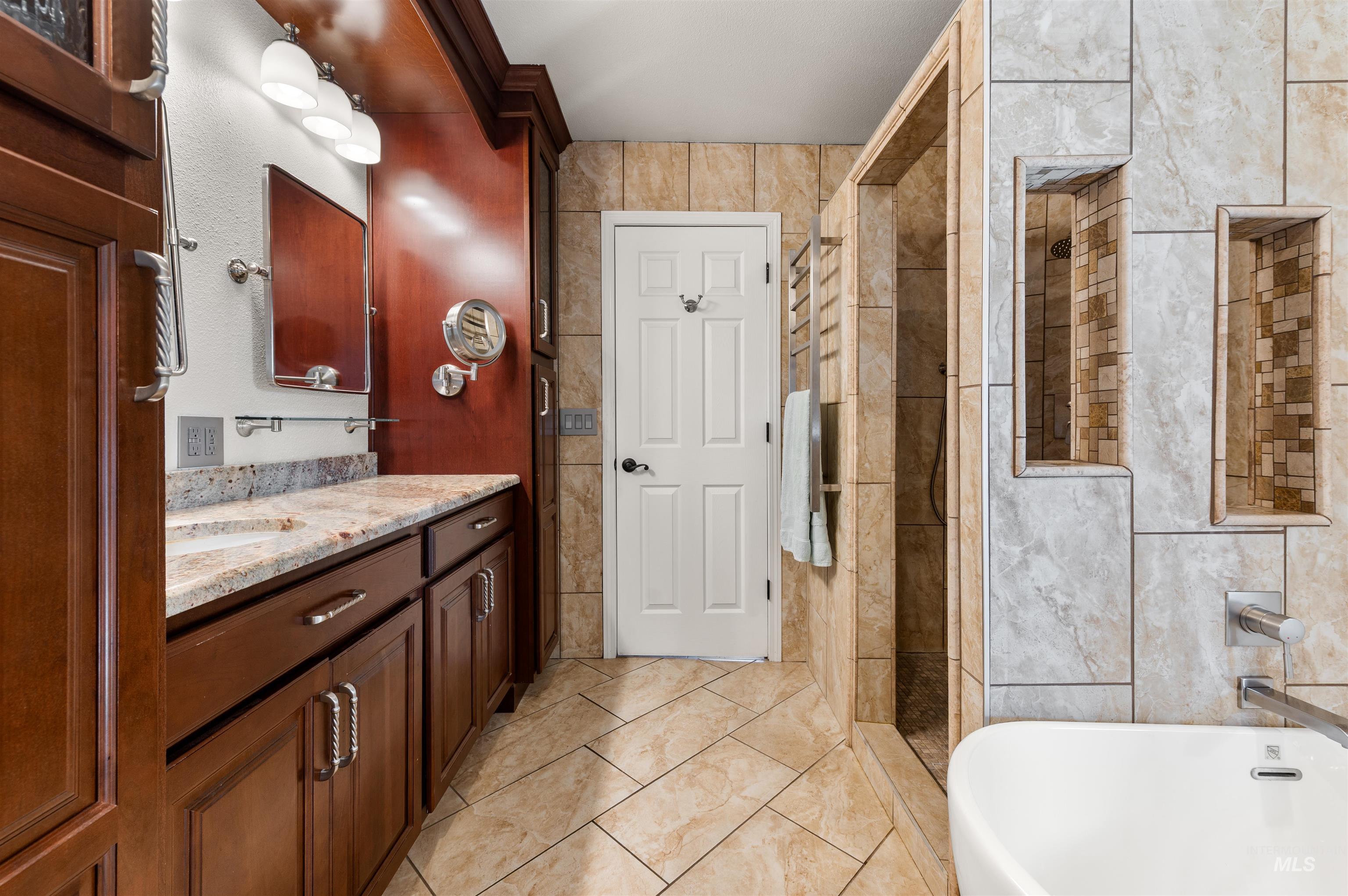 1623 9th Avenue, Clarkston, Washington 99403, 3 Bedrooms, 2 Bathrooms, Residential For Sale, Price $455,000, 99003834