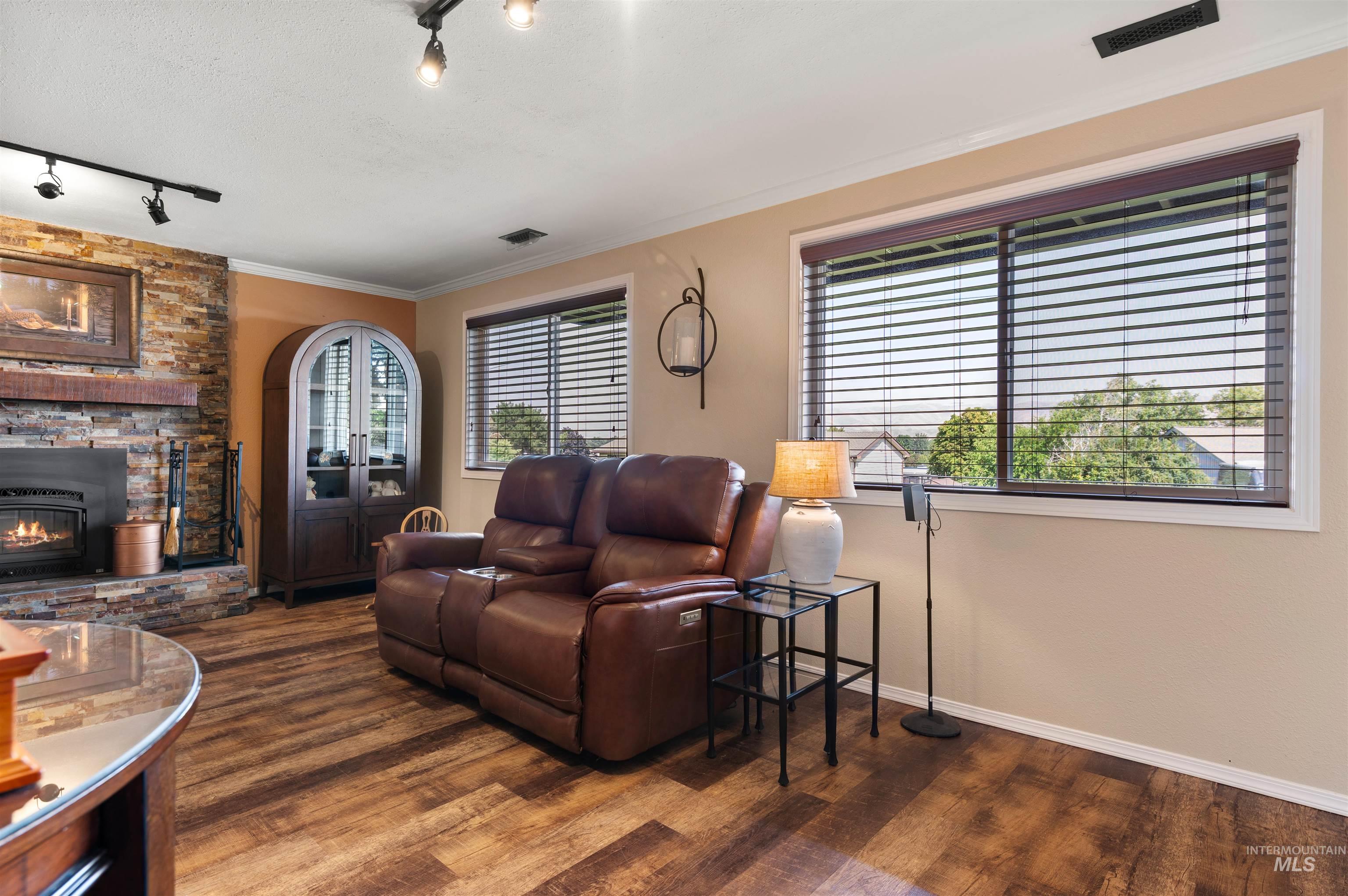 1623 9th Avenue, Clarkston, Washington 99403, 3 Bedrooms, 2 Bathrooms, Residential For Sale, Price $455,000, 99003834