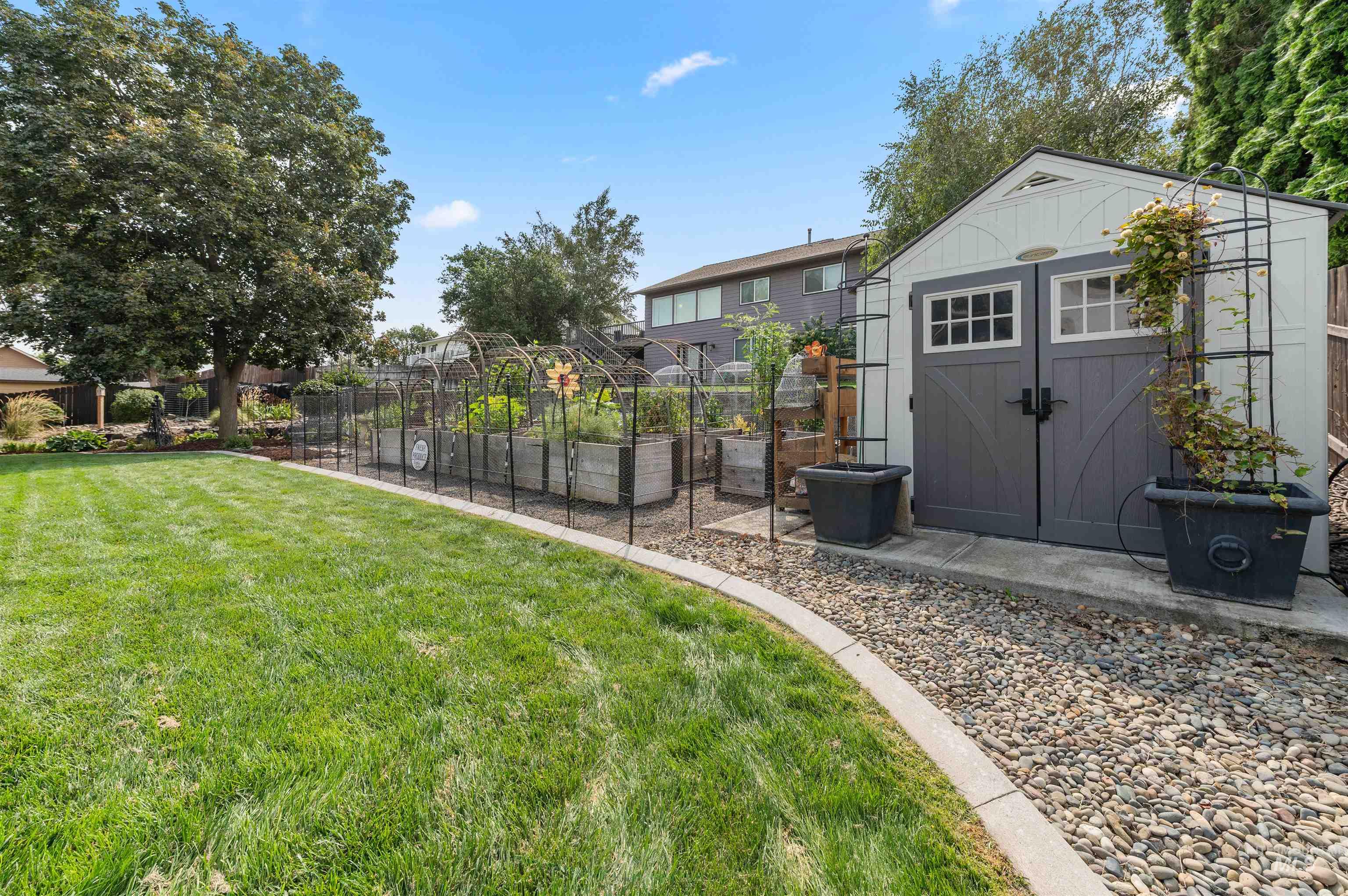 1623 9th Avenue, Clarkston, Washington 99403, 3 Bedrooms, 2 Bathrooms, Residential For Sale, Price $455,000, 99003834