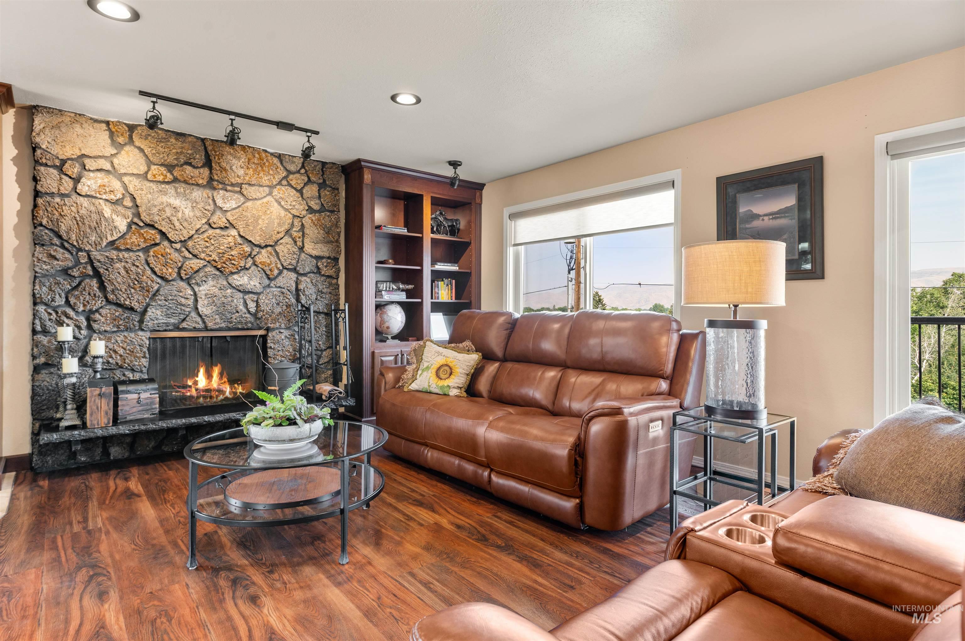 1623 9th Avenue, Clarkston, Washington 99403, 3 Bedrooms, 2 Bathrooms, Residential For Sale, Price $455,000, 99003834