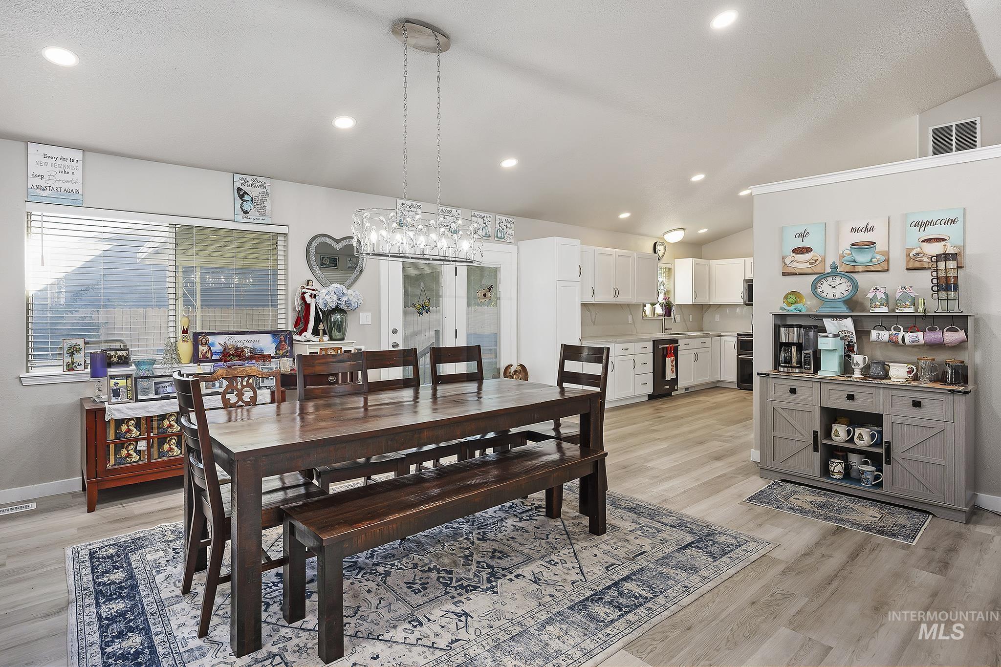 456 Trotter Dr, Twin Falls, Idaho 83301, 3 Bedrooms, 2 Bathrooms, Residential For Sale, Price $419,900, 99003837