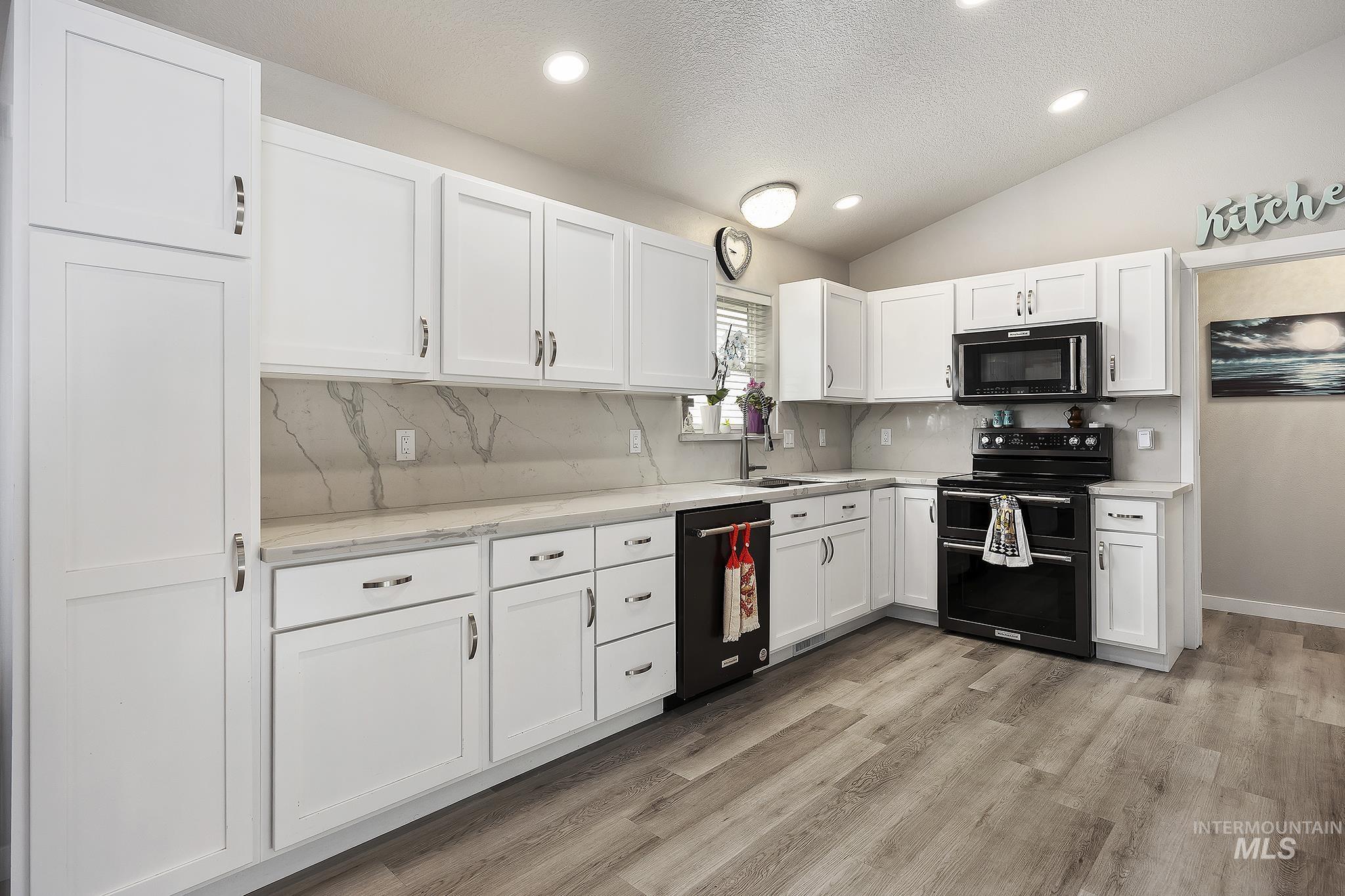 456 Trotter Dr, Twin Falls, Idaho 83301, 3 Bedrooms, 2 Bathrooms, Residential For Sale, Price $419,900, 99003837
