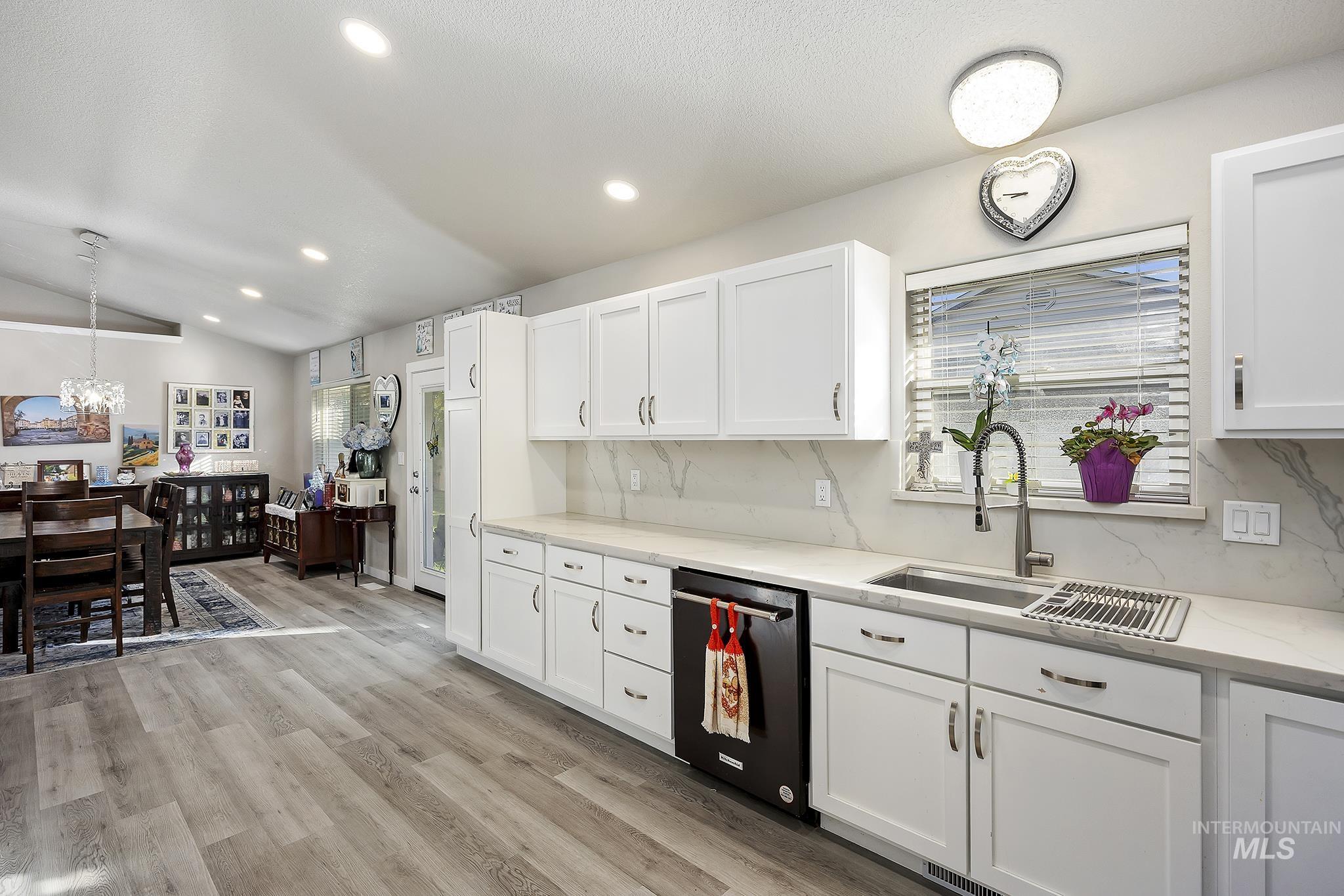 456 Trotter Dr, Twin Falls, Idaho 83301, 3 Bedrooms, 2 Bathrooms, Residential For Sale, Price $419,900, 99003837
