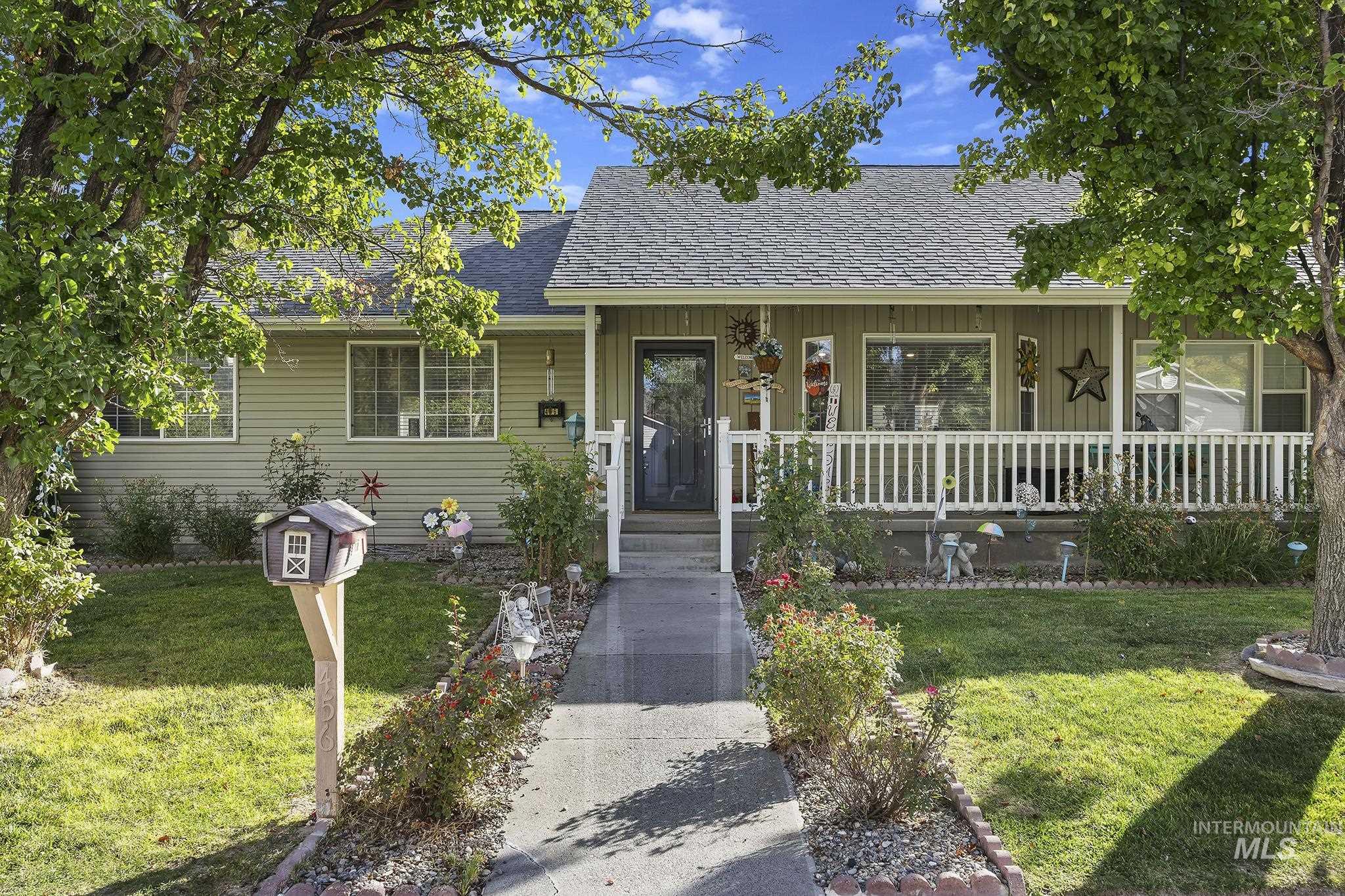 456 Trotter Dr, Twin Falls, Idaho 83301, 3 Bedrooms, 2 Bathrooms, Residential For Sale, Price $419,900, 99003837
