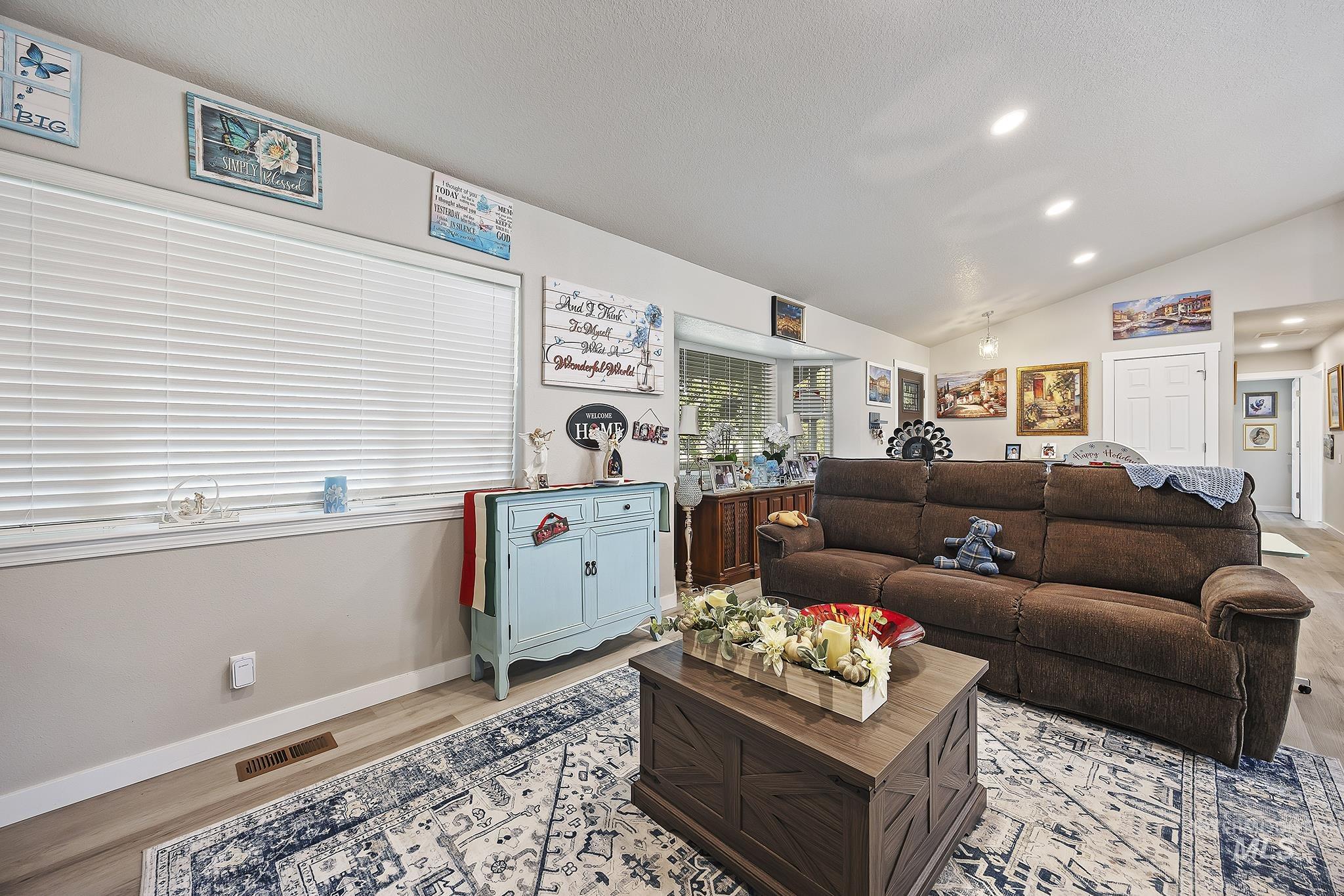 456 Trotter Dr, Twin Falls, Idaho 83301, 3 Bedrooms, 2 Bathrooms, Residential For Sale, Price $419,900, 99003837