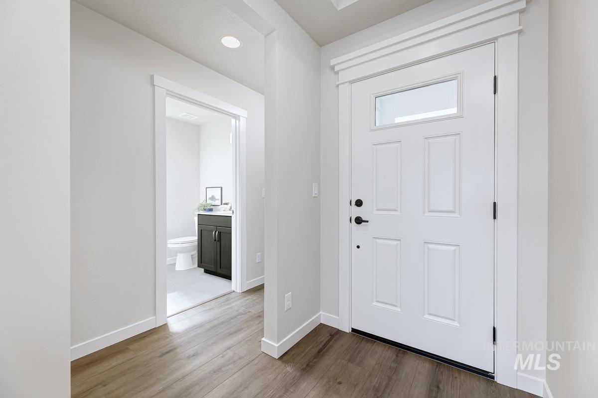 1664 E Hadler St., Meridian, Idaho 83642, 3 Bedrooms, 2 Bathrooms, Residential For Sale, Price $470,800, 99003839