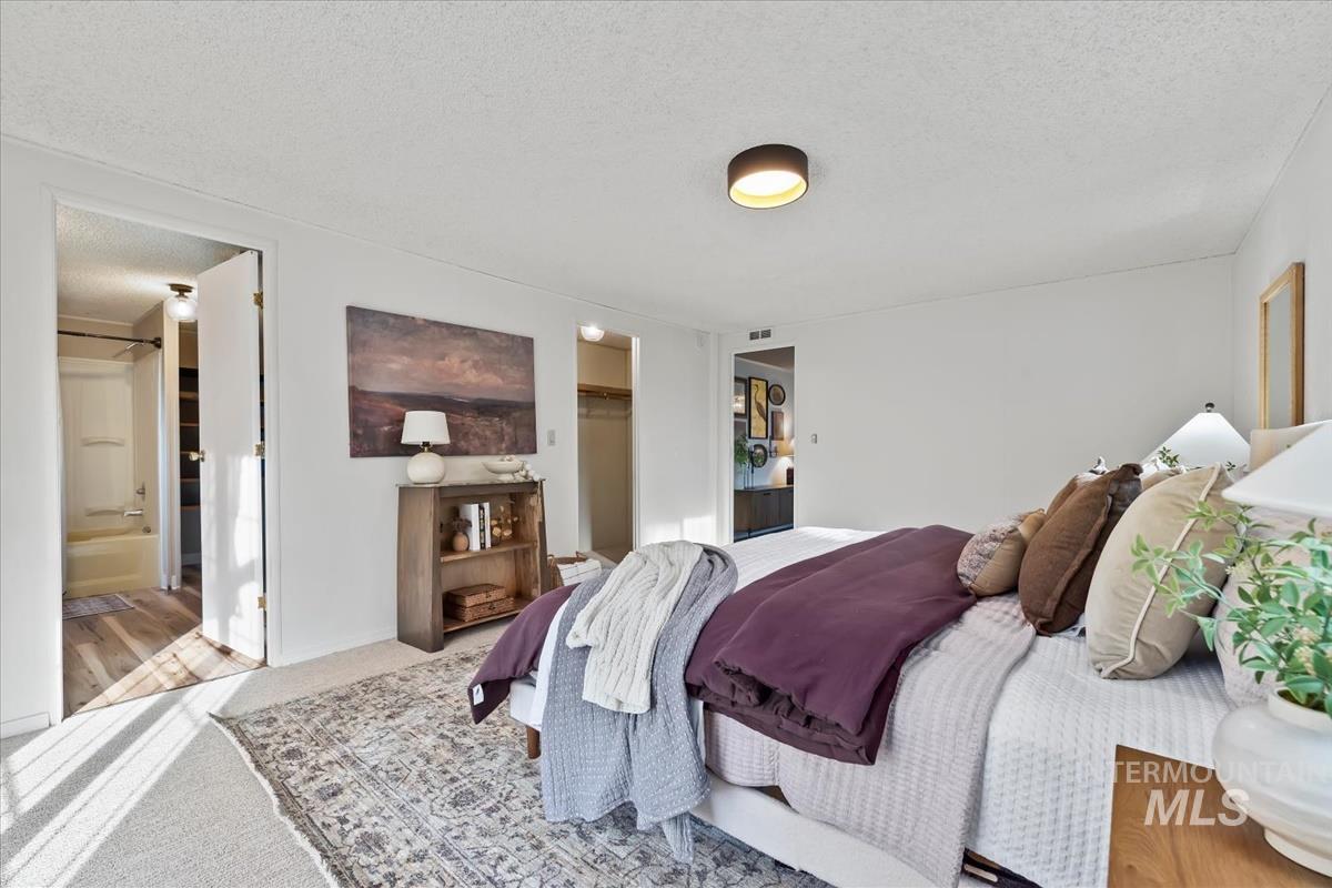 1015 W Owyhee St, Kuna, Idaho 83634, 3 Bedrooms, 2 Bathrooms, Residential For Sale, Price $365,000, 99003840