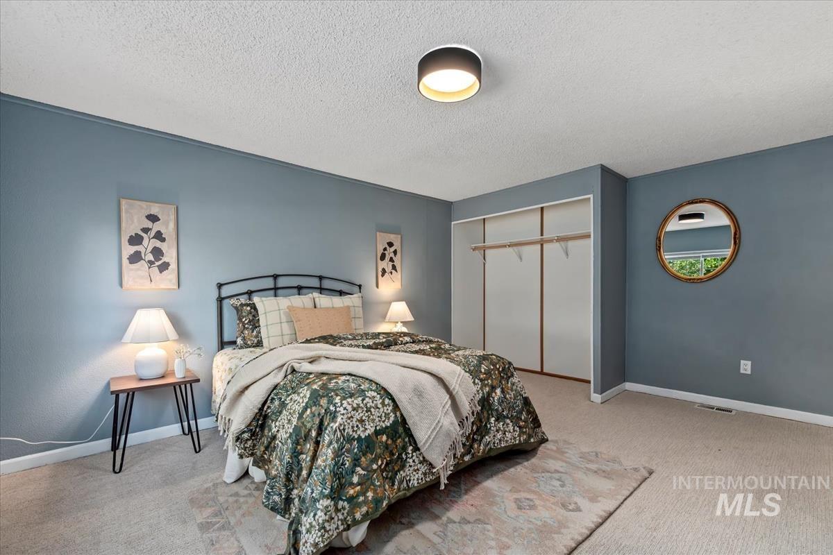 1015 W Owyhee St, Kuna, Idaho 83634, 3 Bedrooms, 2 Bathrooms, Residential For Sale, Price $365,000, 99003840
