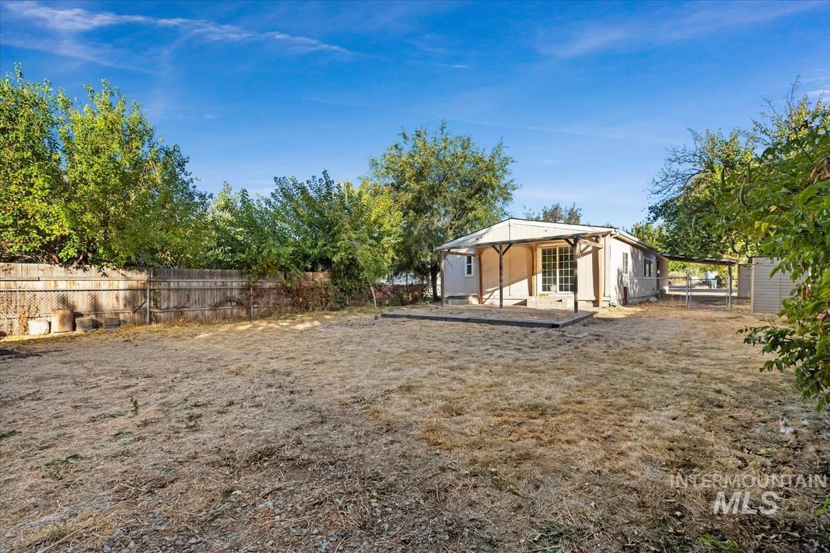 1015 W Owyhee St, Kuna, Idaho 83634, 3 Bedrooms, 2 Bathrooms, Residential For Sale, Price $365,000, 99003840