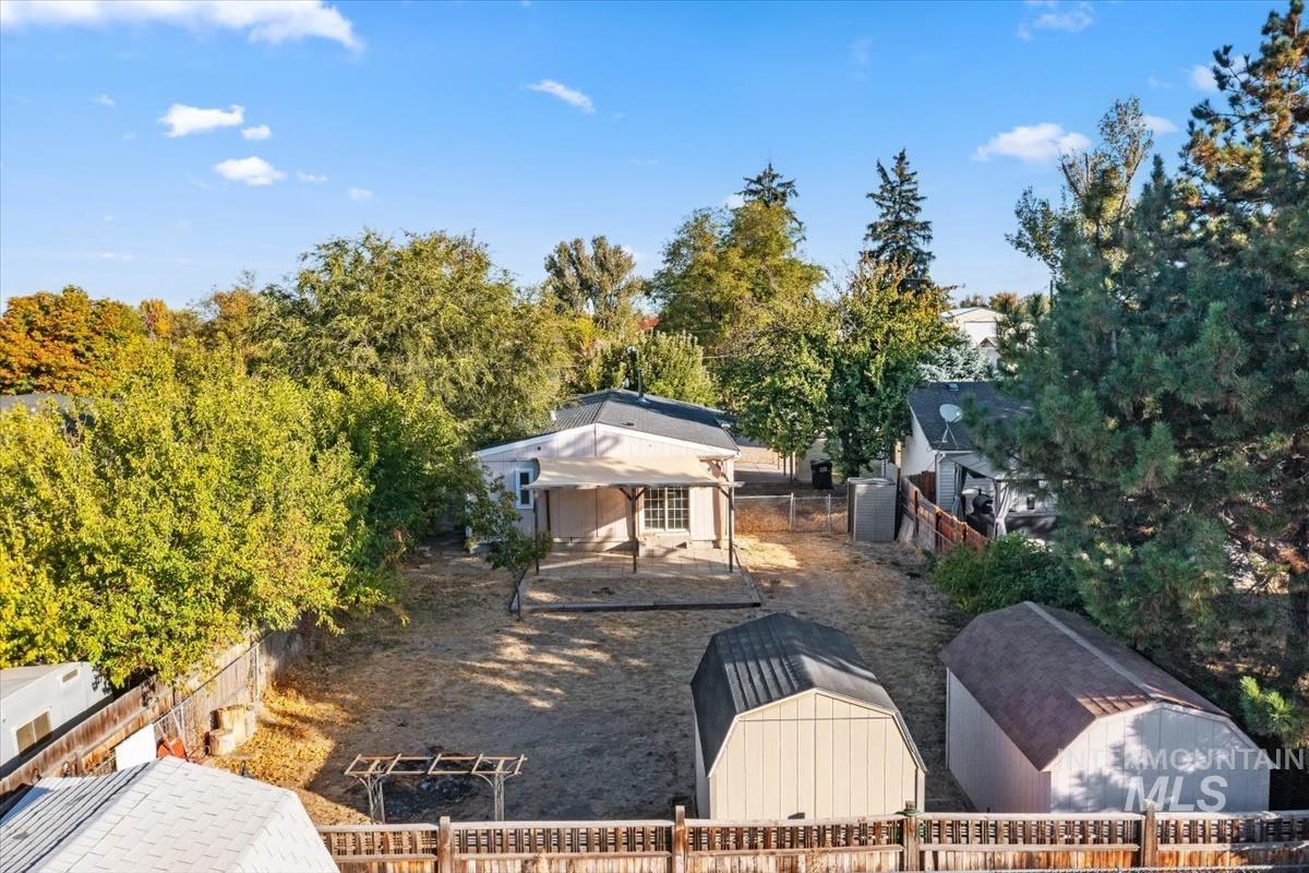 1015 W Owyhee St, Kuna, Idaho 83634, 3 Bedrooms, 2 Bathrooms, Residential For Sale, Price $365,000, 99003840