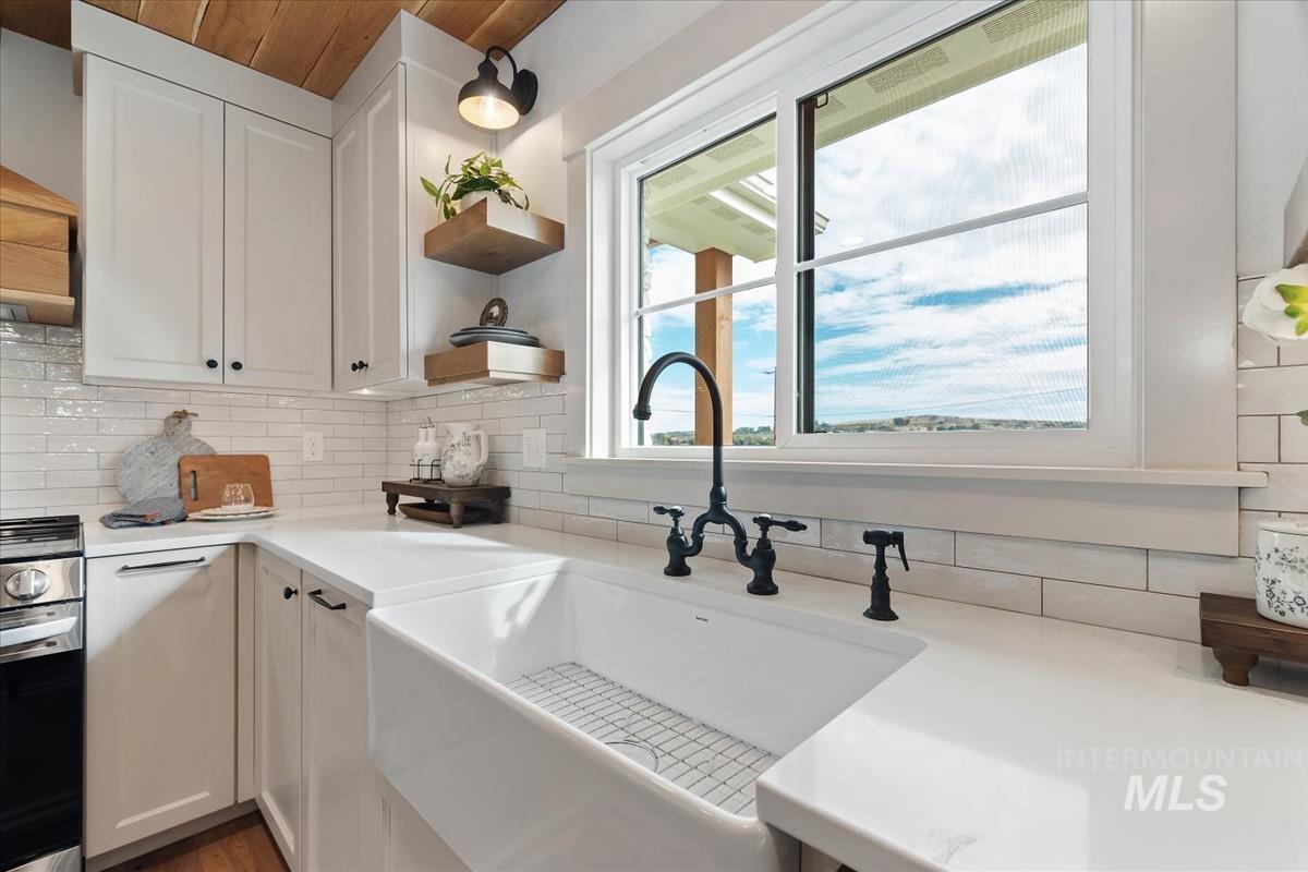 26197 Reed Ln, Wilder, Idaho 83676, 3 Bedrooms, 2.5 Bathrooms, Residential For Sale, Price $815,000, 99003841