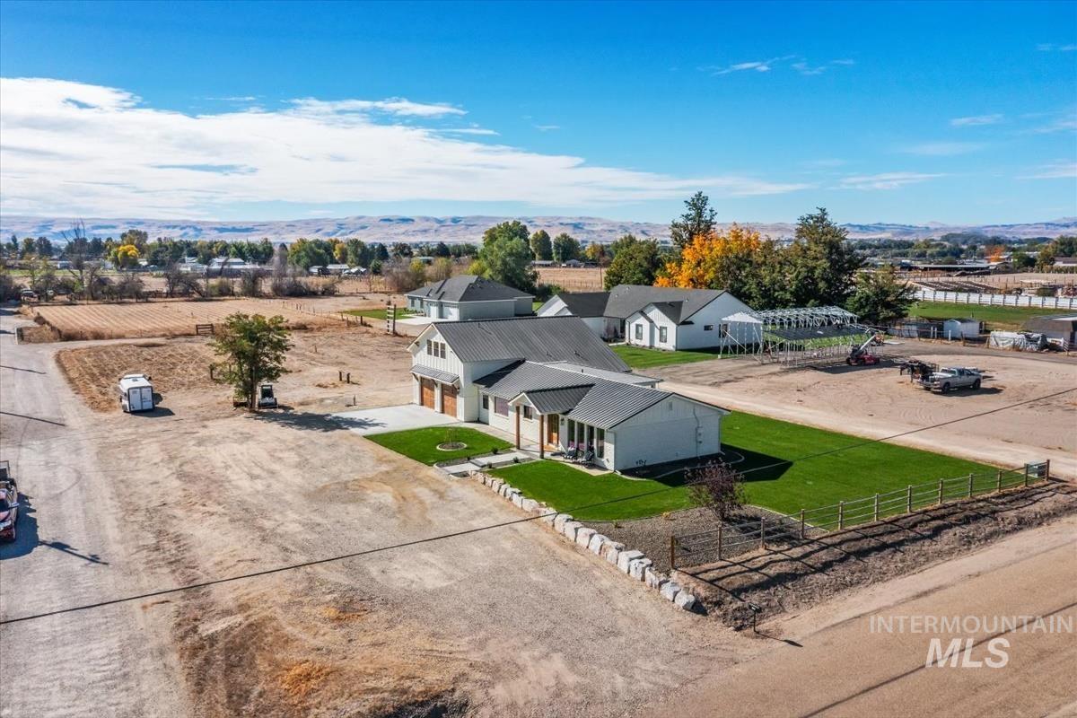 26197 Reed Ln, Wilder, Idaho 83676, 3 Bedrooms, 2.5 Bathrooms, Residential For Sale, Price $815,000, 99003841