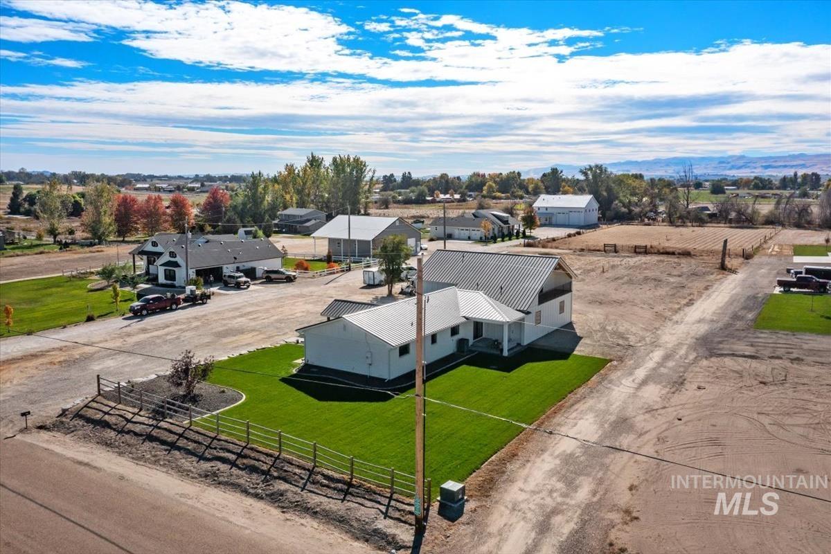 26197 Reed Ln, Wilder, Idaho 83676, 3 Bedrooms, 2.5 Bathrooms, Residential For Sale, Price $815,000, 99003841