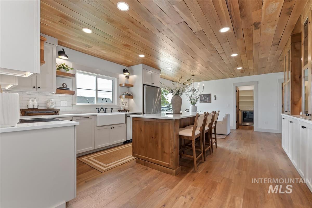 26197 Reed Ln, Wilder, Idaho 83676, 3 Bedrooms, 2.5 Bathrooms, Residential For Sale, Price $815,000, 99003841