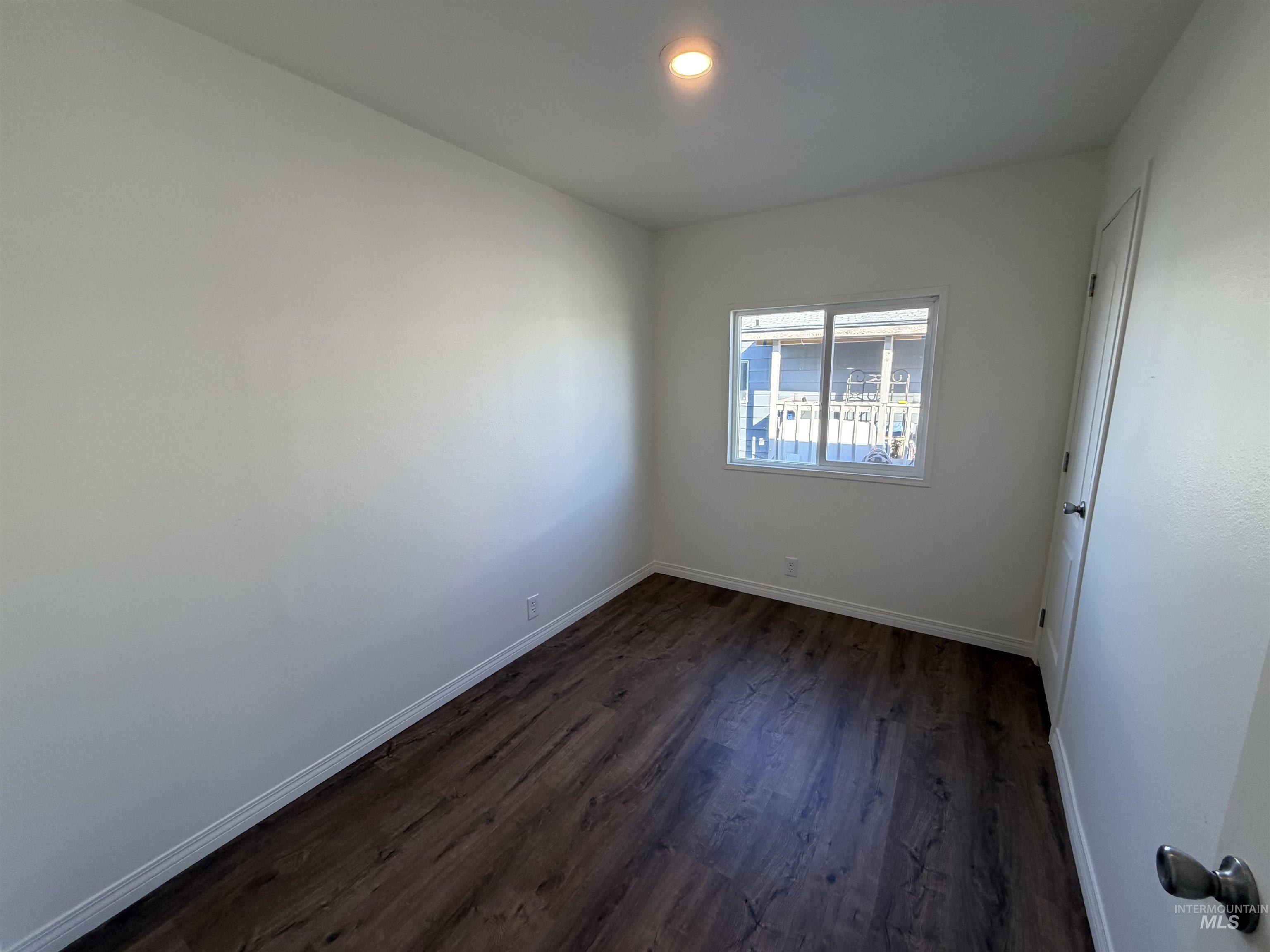 181 N Liberty Street, Boise, Idaho 83704, 3 Bedrooms, 2 Bathrooms, Residential For Sale, Price $99,900,MLS 99003842