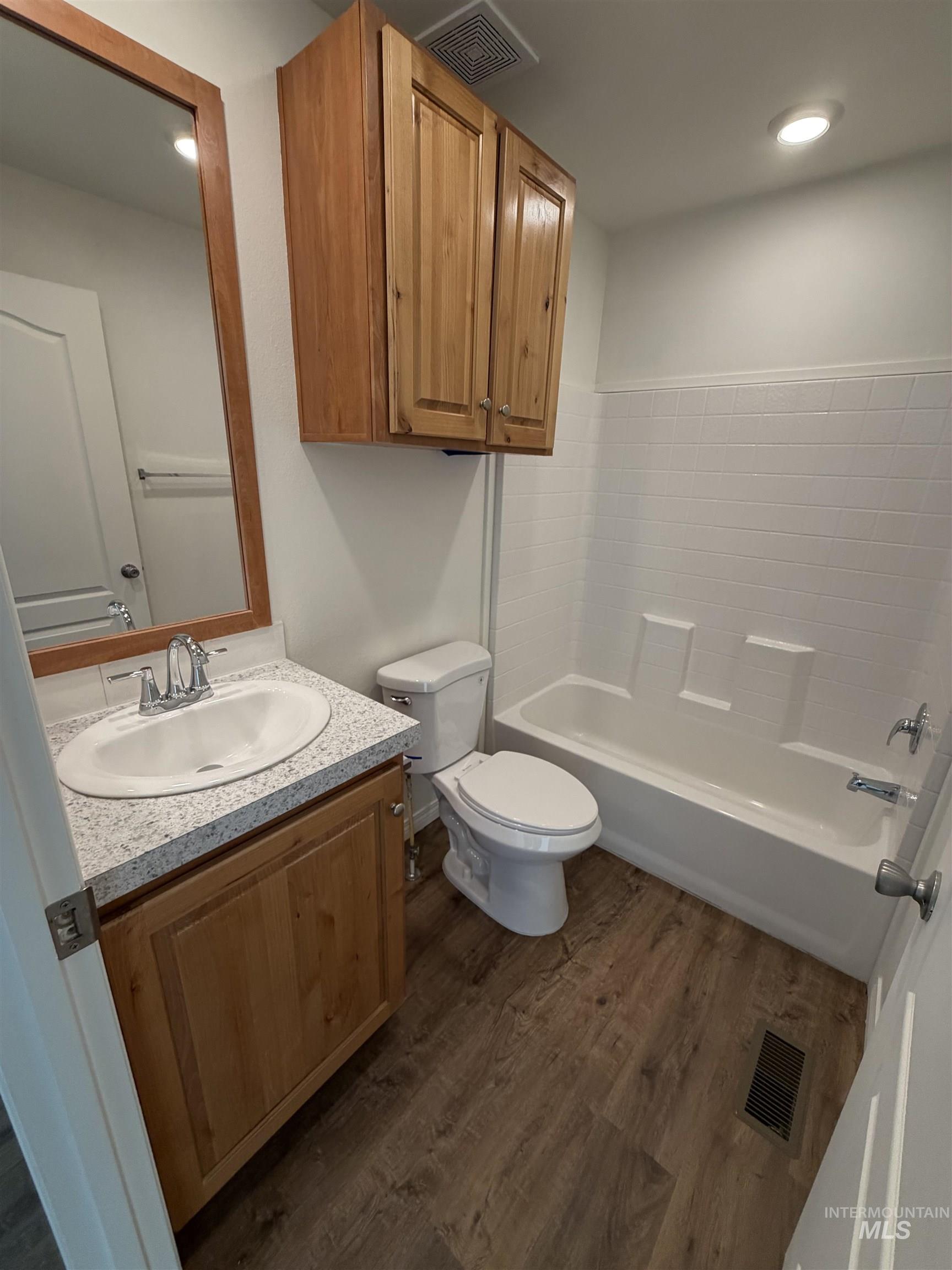 181 N Liberty Street, Boise, Idaho 83704, 3 Bedrooms, 2 Bathrooms, Residential For Sale, Price $99,900,MLS 99003842