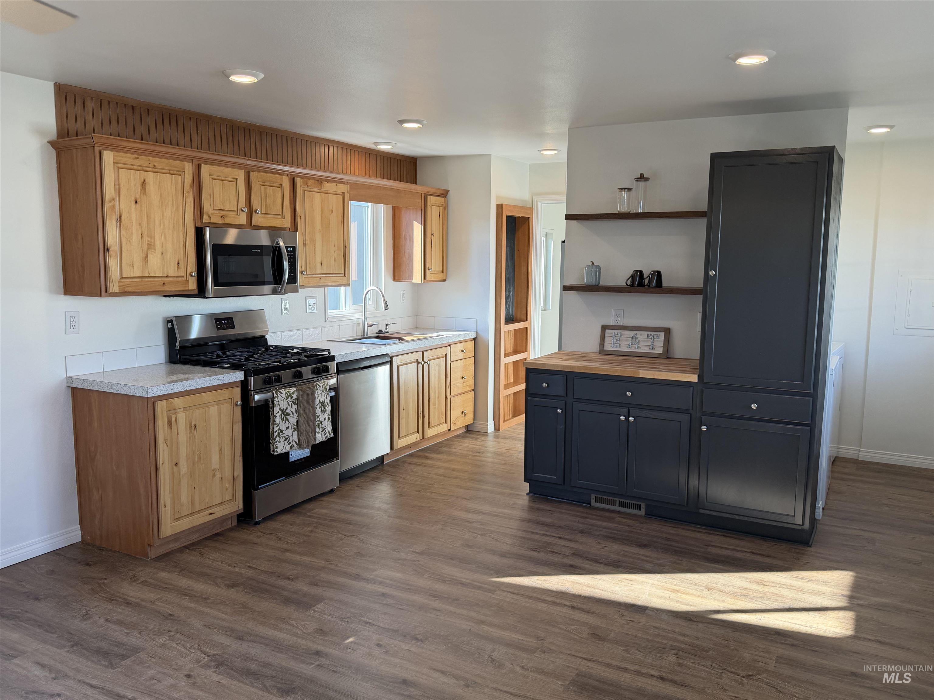 181 N Liberty Street, Boise, Idaho 83704, 3 Bedrooms, 2 Bathrooms, Residential For Sale, Price $99,900,MLS 99003842