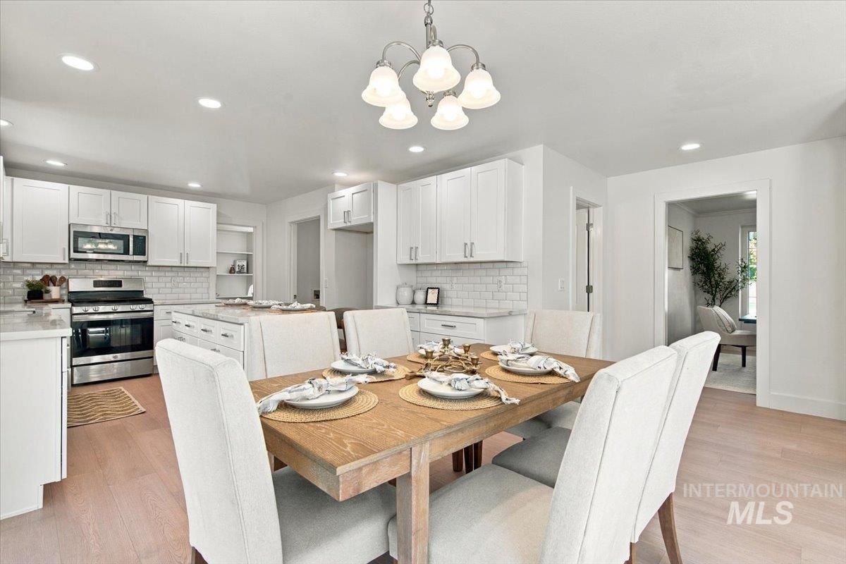 10115 W Aguila Ct, Star, Idaho 83669, 3 Bedrooms, 3 Bathrooms, Residential For Sale, Price $525,000, 99003845