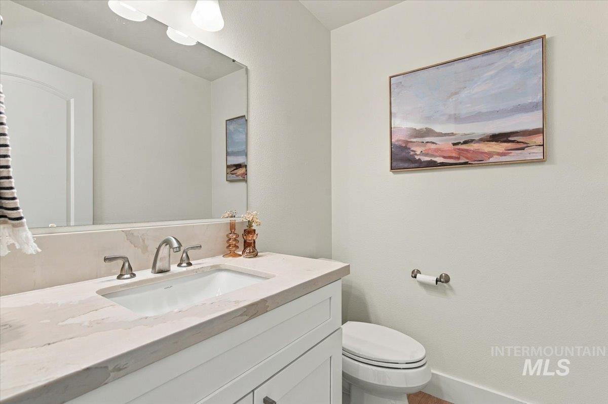 10115 W Aguila Ct, Star, Idaho 83669, 3 Bedrooms, 3 Bathrooms, Residential For Sale, Price $525,000, 99003845