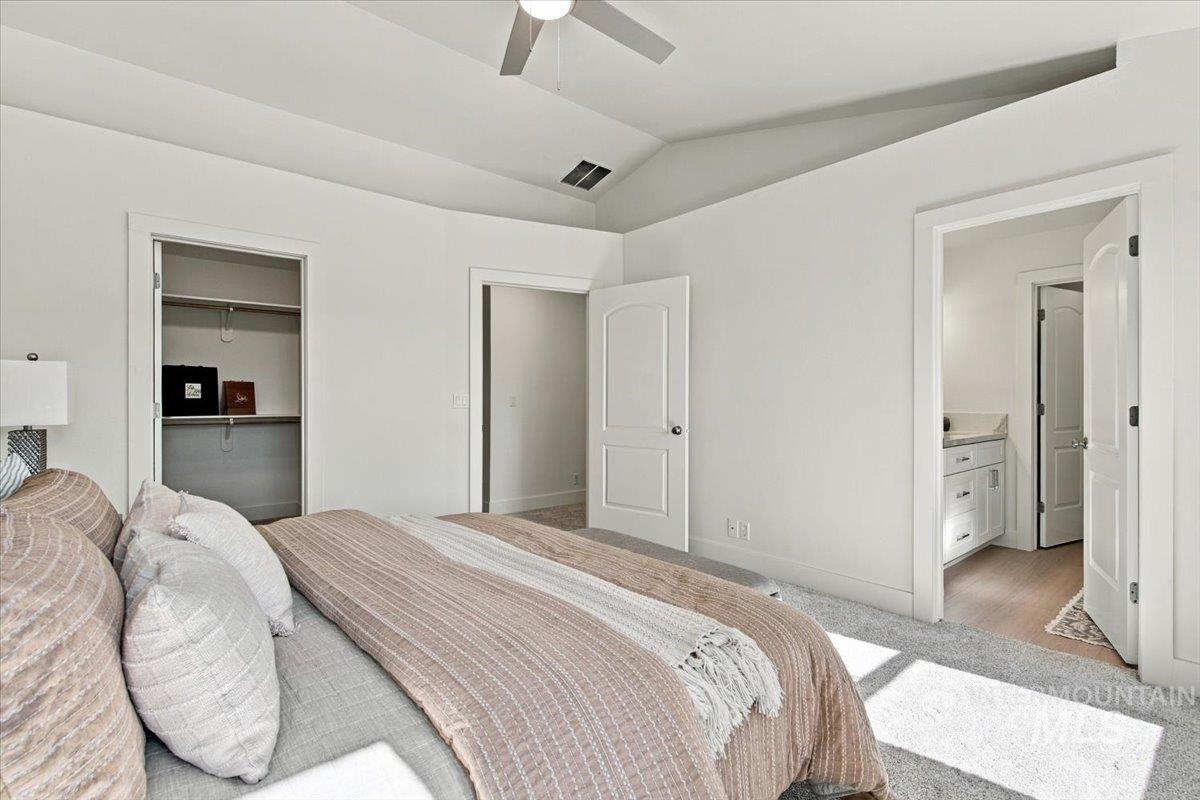 10115 W Aguila Ct, Star, Idaho 83669, 3 Bedrooms, 3 Bathrooms, Residential For Sale, Price $525,000, 99003845