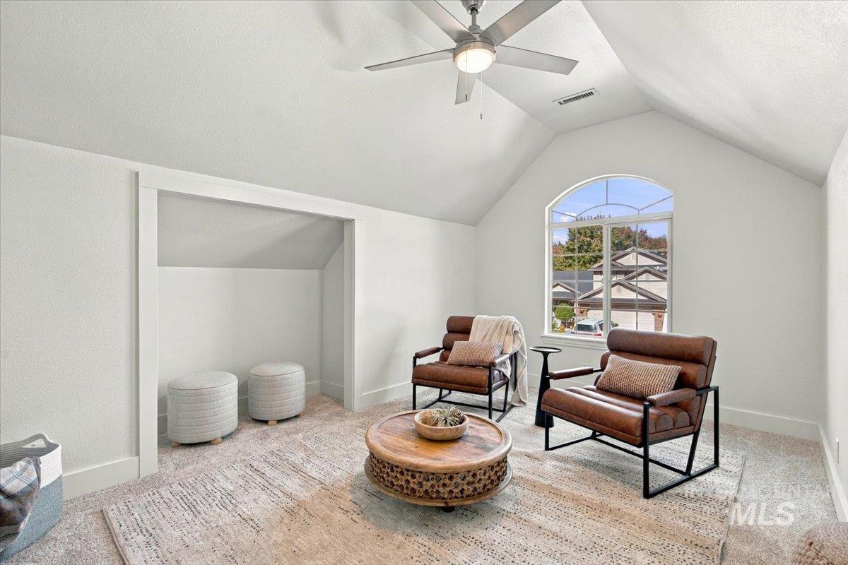 10115 W Aguila Ct, Star, Idaho 83669, 3 Bedrooms, 3 Bathrooms, Residential For Sale, Price $525,000, 99003845