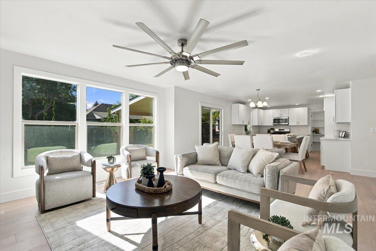 10115 W Aguila Ct, Star, Idaho 83669, 3 Bedrooms, 3 Bathrooms, Residential For Sale, Price $525,000, 99003845