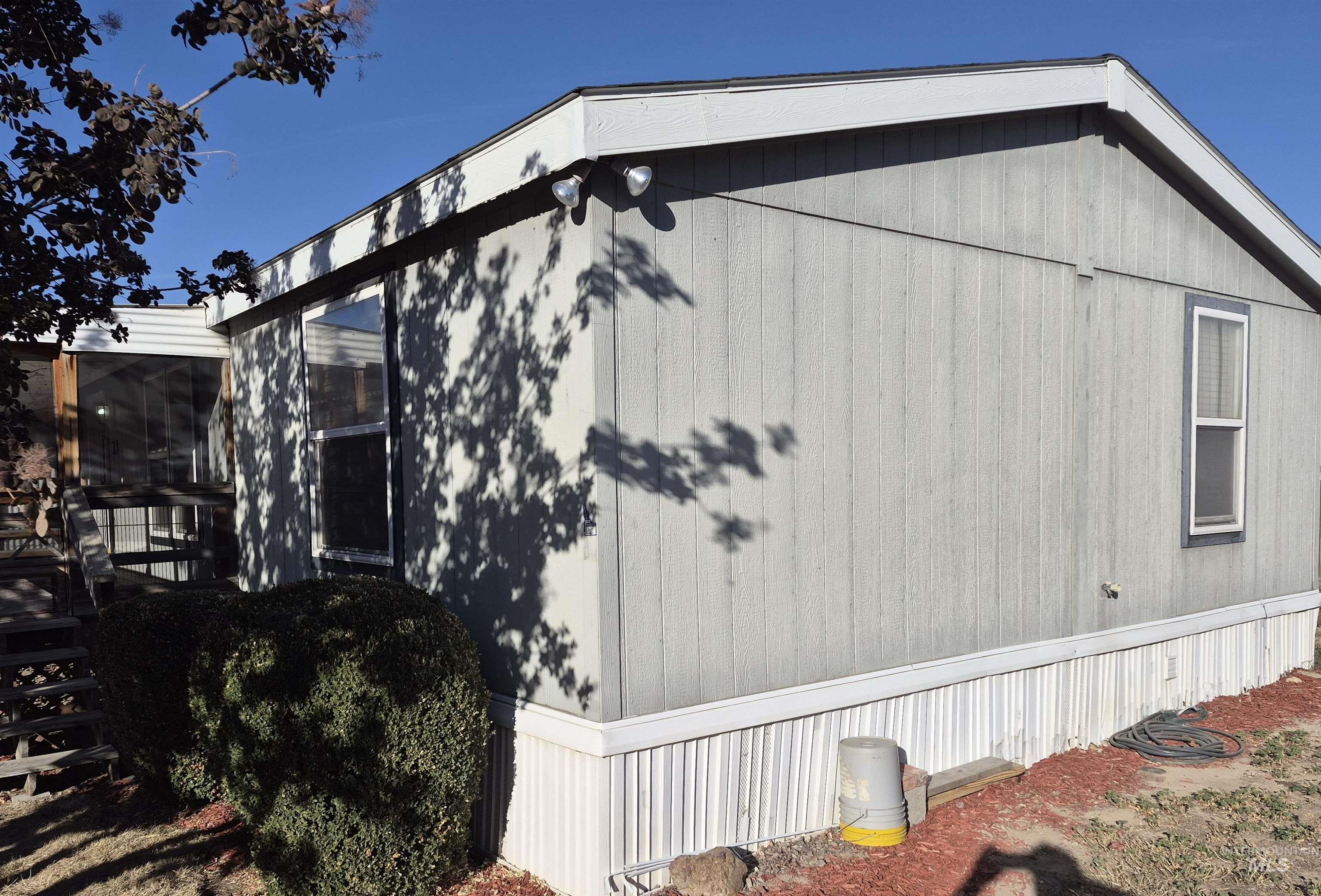 951 W Avalon St, Kuna, Idaho 83634, 3 Bedrooms, 2 Bathrooms, Residential For Sale, Price $99,500,MLS 99003848