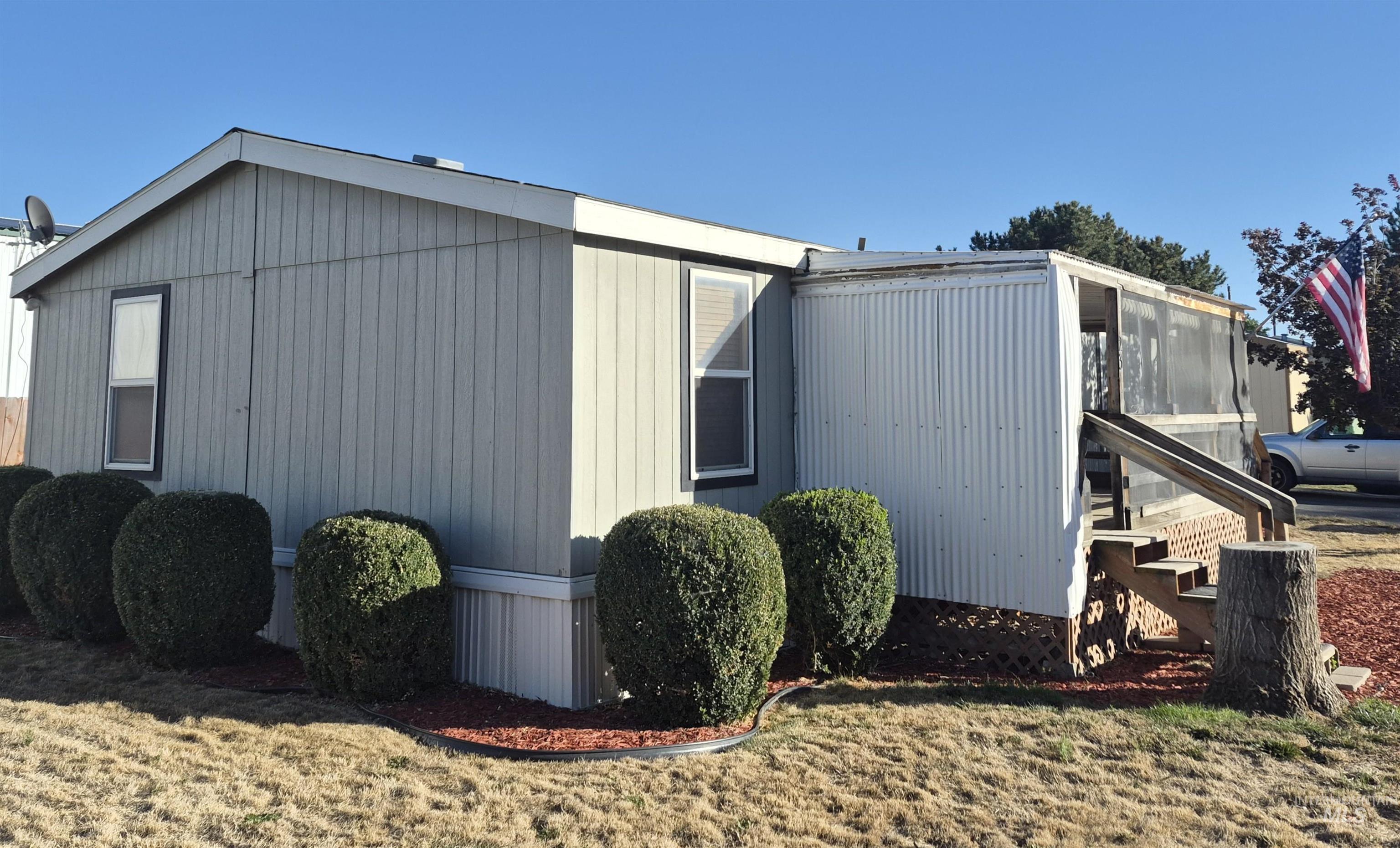 951 W Avalon St, Kuna, Idaho 83634, 3 Bedrooms, 2 Bathrooms, Residential For Sale, Price $99,500,MLS 99003848