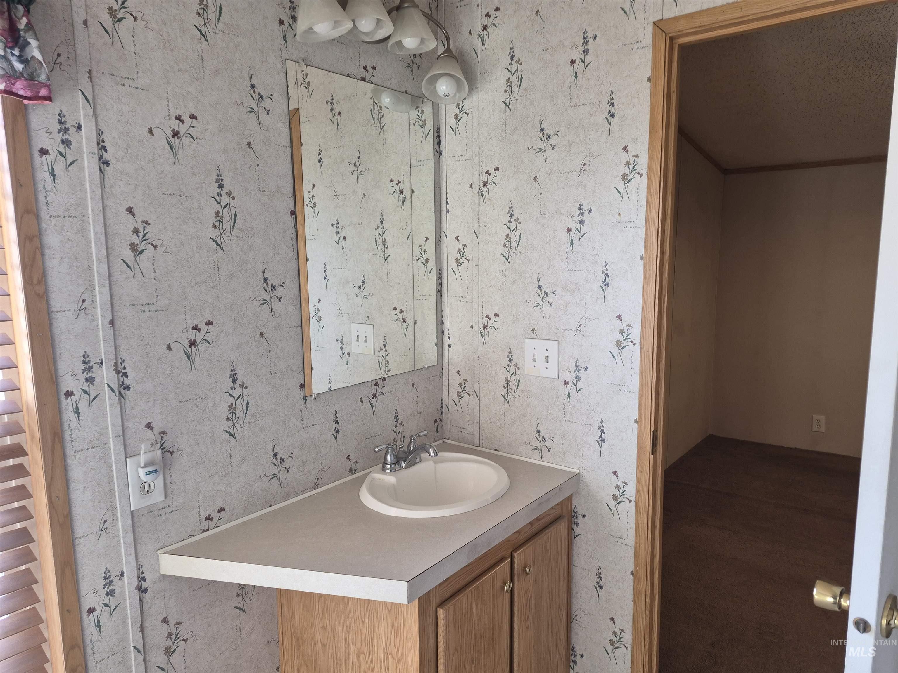 951 W Avalon St, Kuna, Idaho 83634, 3 Bedrooms, 2 Bathrooms, Residential For Sale, Price $99,500,MLS 99003848