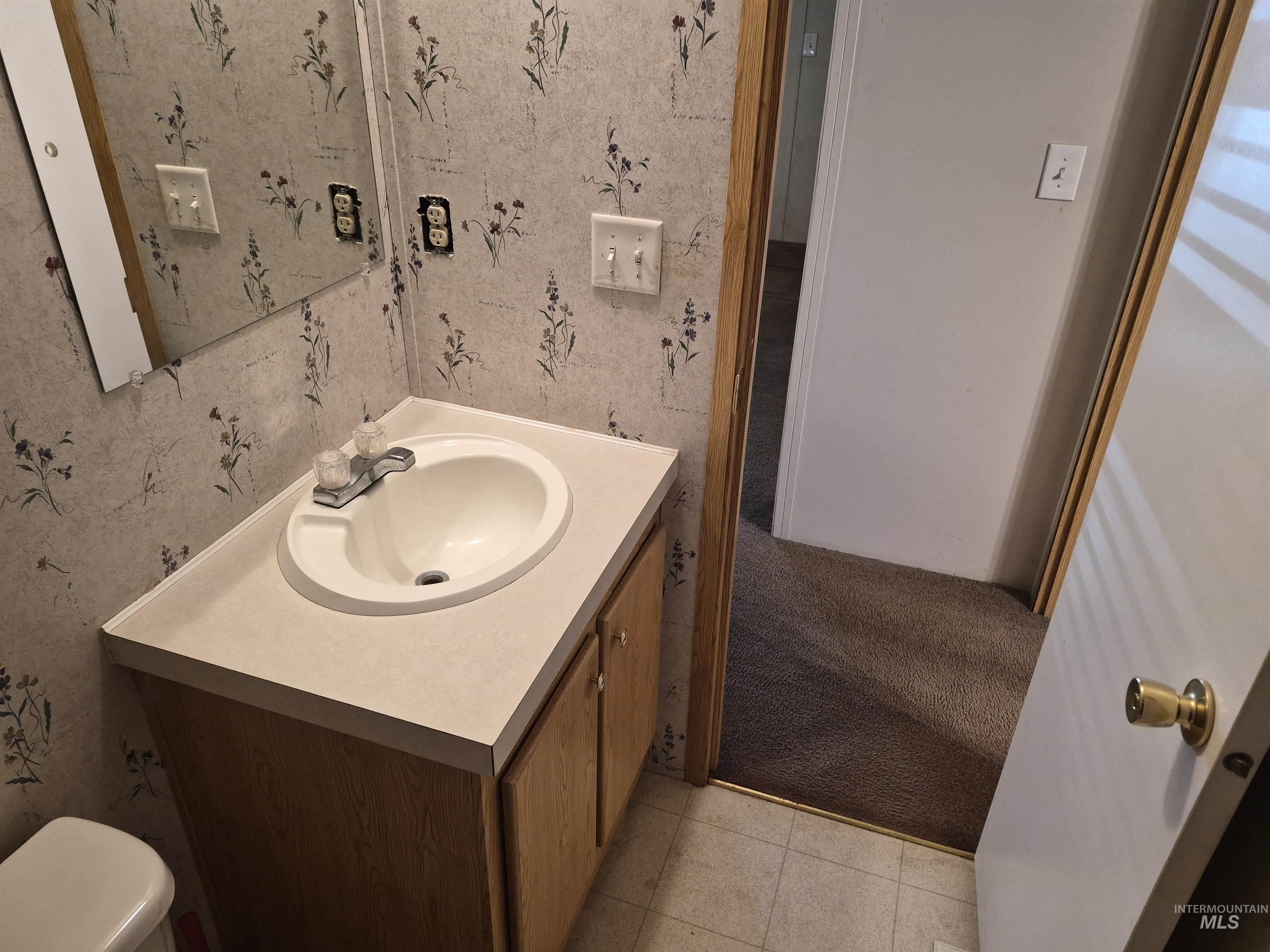 951 W Avalon St, Kuna, Idaho 83634, 3 Bedrooms, 2 Bathrooms, Residential For Sale, Price $99,500,MLS 99003848