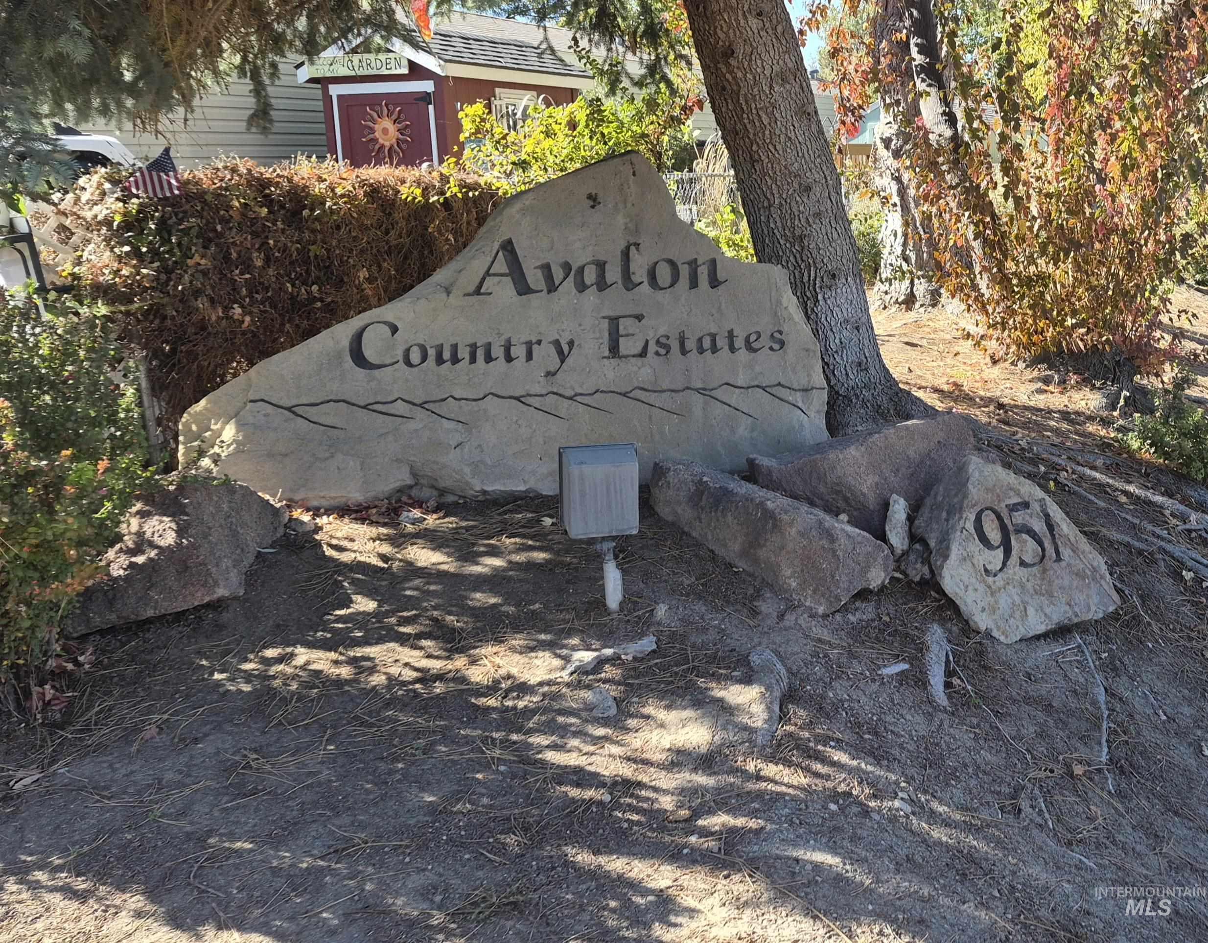 951 W Avalon St, Kuna, Idaho 83634, 3 Bedrooms, 2 Bathrooms, Residential For Sale, Price $99,500, 99003848