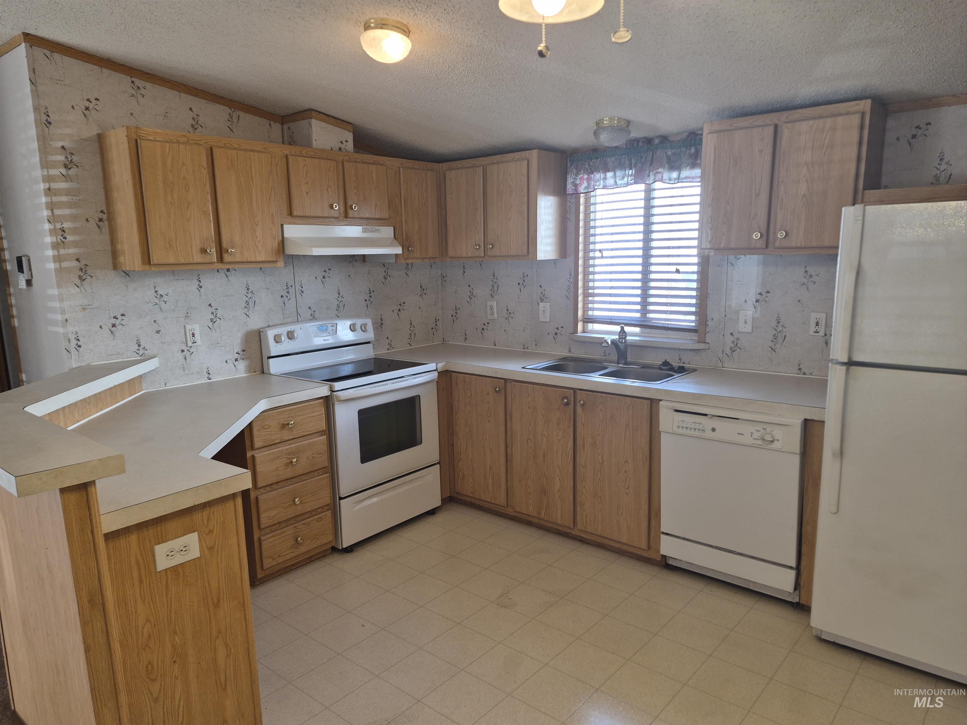 951 W Avalon St, Kuna, Idaho 83634, 3 Bedrooms, 2 Bathrooms, Residential For Sale, Price $99,500,MLS 99003848