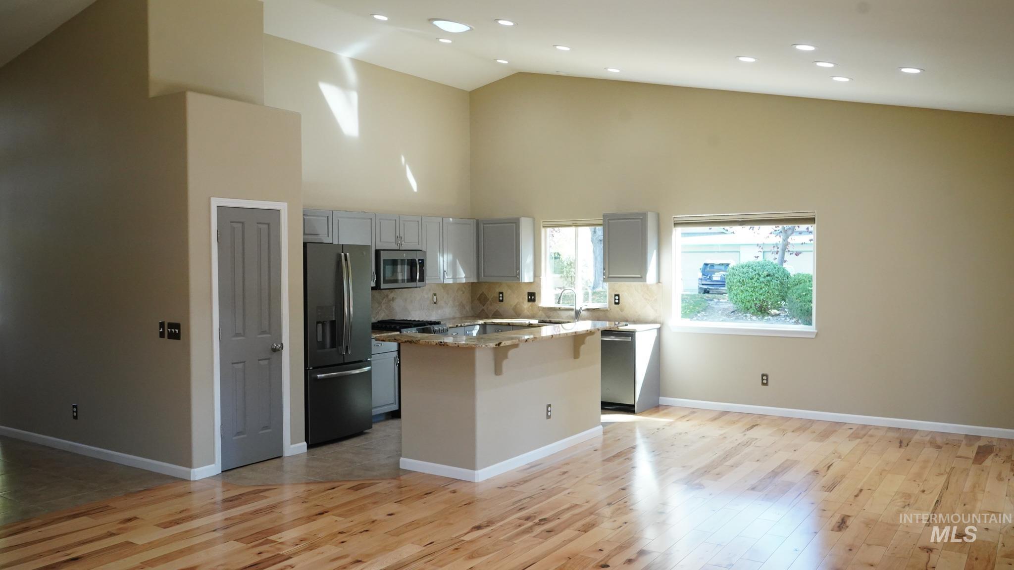 6032 N Cobbler Ln, Garden City, Idaho 83703, 3 Bedrooms, 2 Bathrooms, Residential For Sale, Price $499,900, 99003849