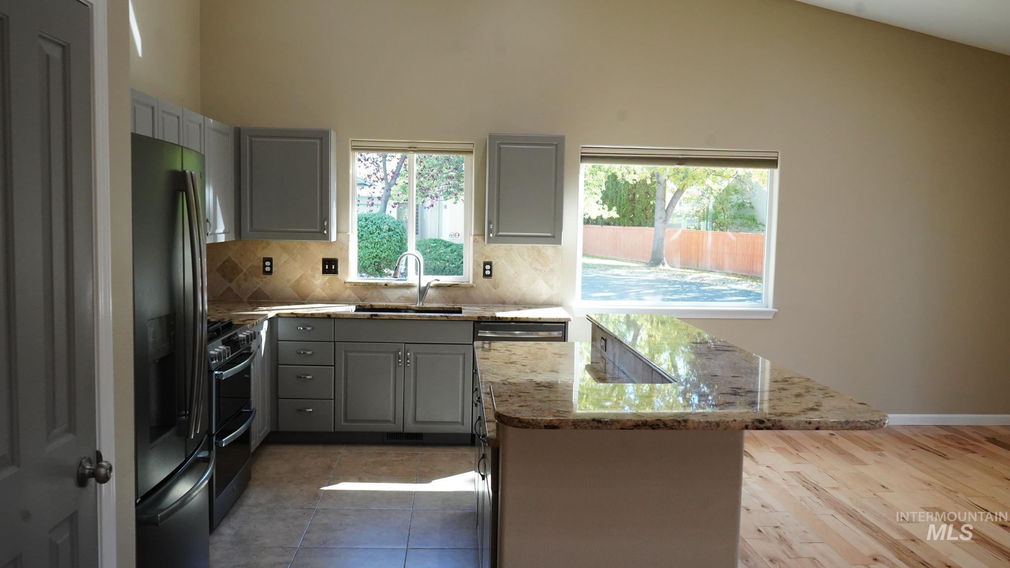 6032 N Cobbler Ln, Garden City, Idaho 83703, 3 Bedrooms, 2 Bathrooms, Residential For Sale, Price $499,900, 99003849