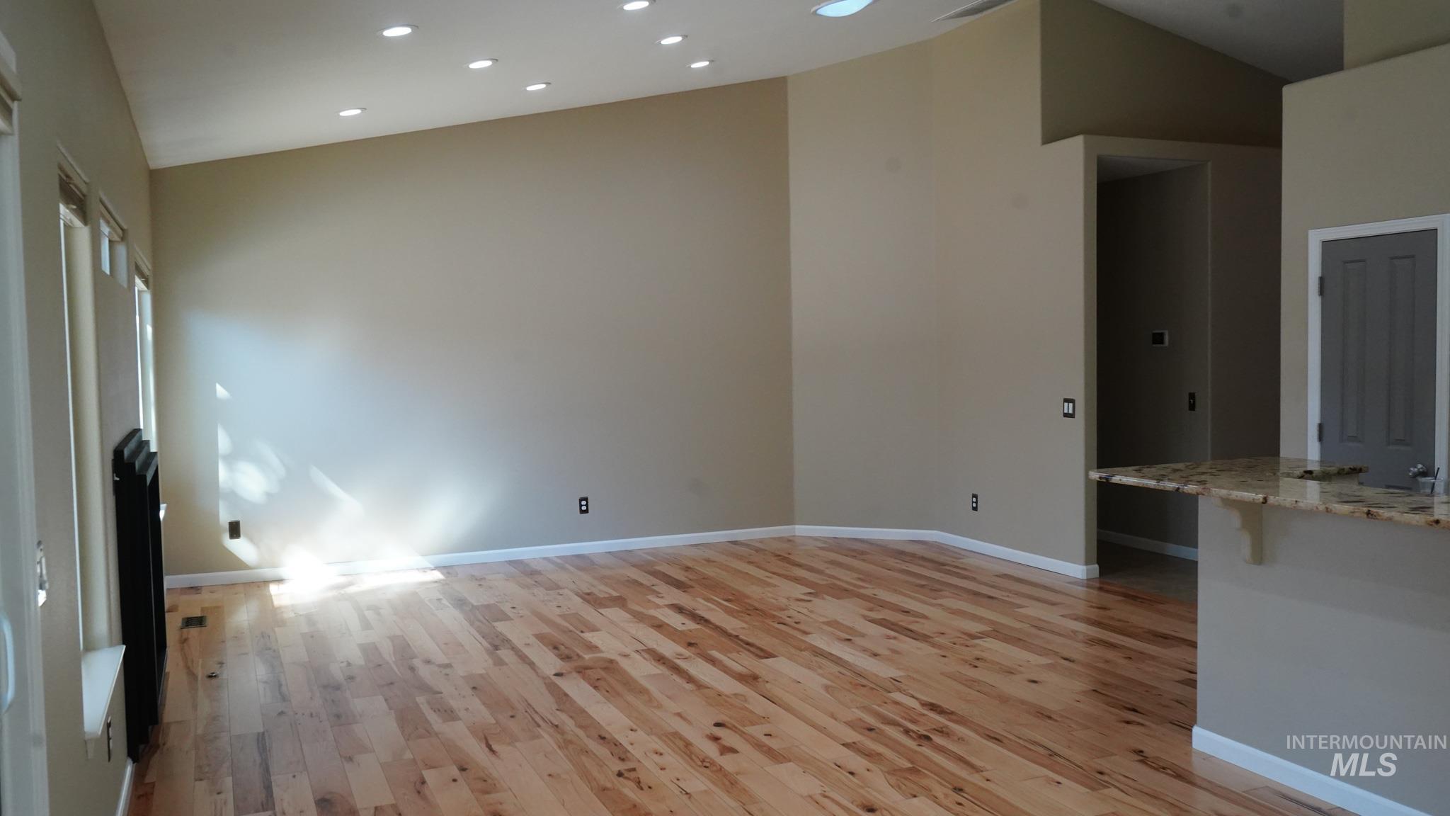 6032 N Cobbler Ln, Garden City, Idaho 83703, 3 Bedrooms, 2 Bathrooms, Residential For Sale, Price $499,900, 99003849
